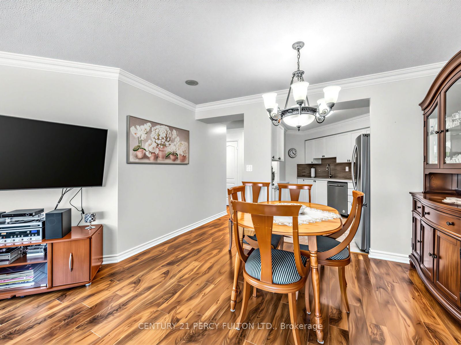 745 New Westminster Drive 201 Property Photo 6