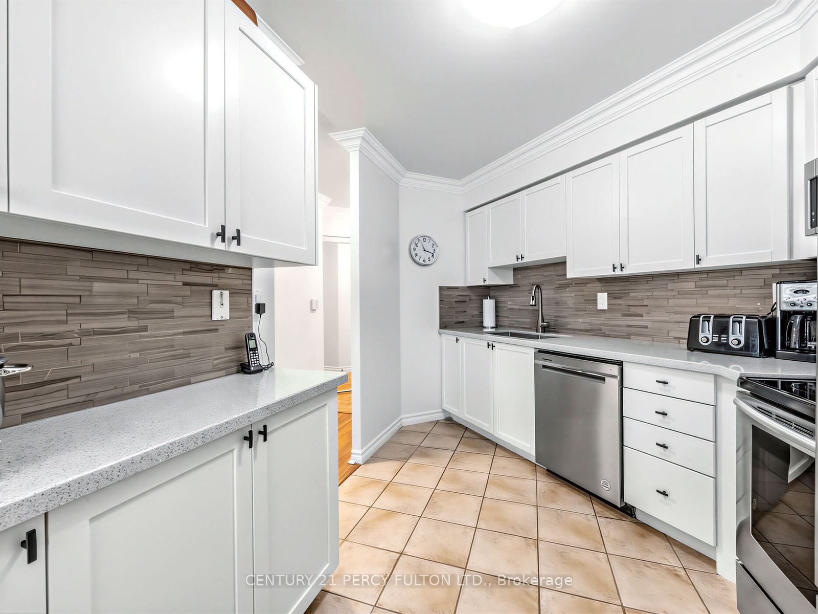 745 New Westminster Drive 201 Property Photo 15