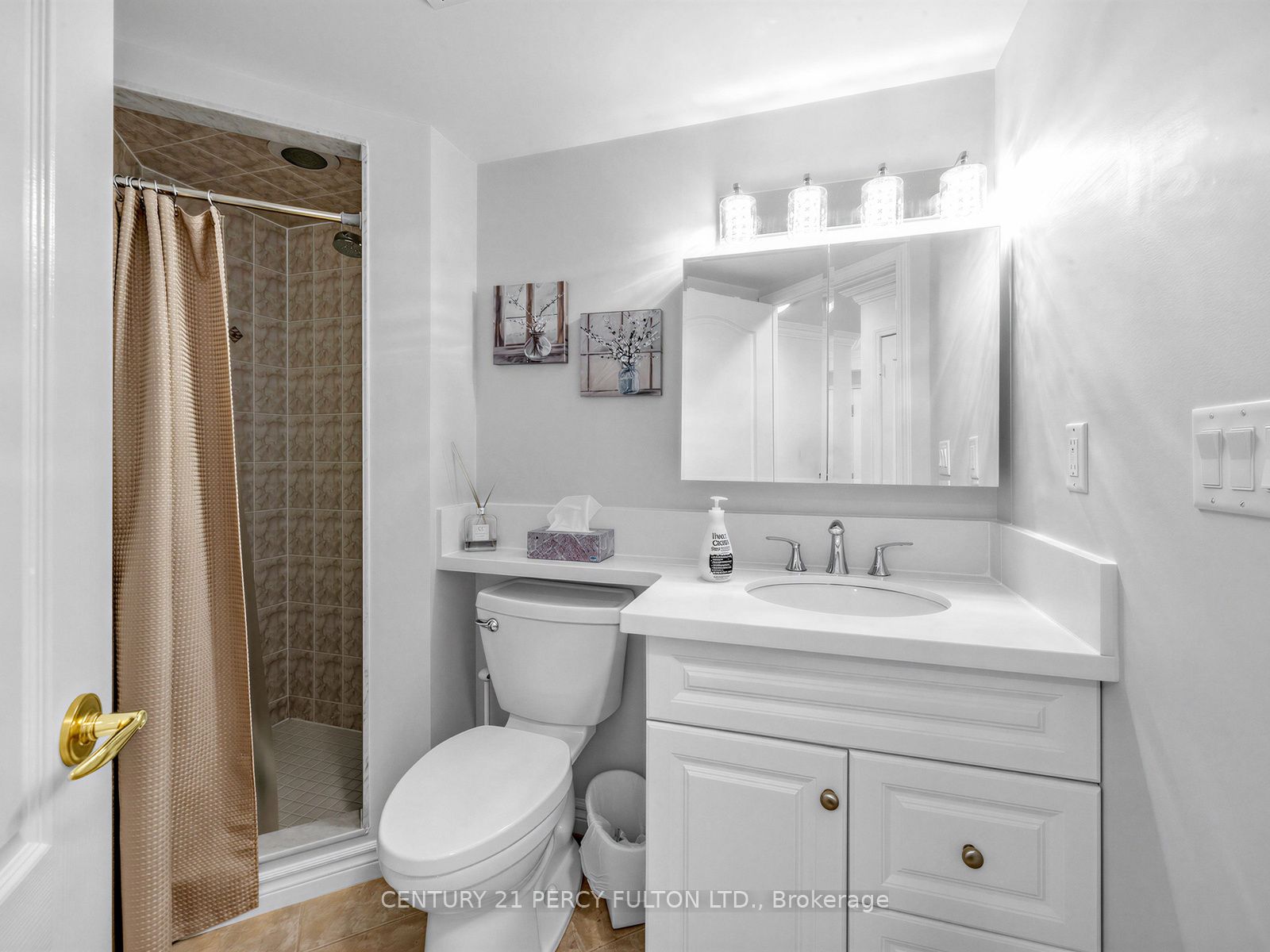 745 New Westminster Drive 201 Property Photo 18