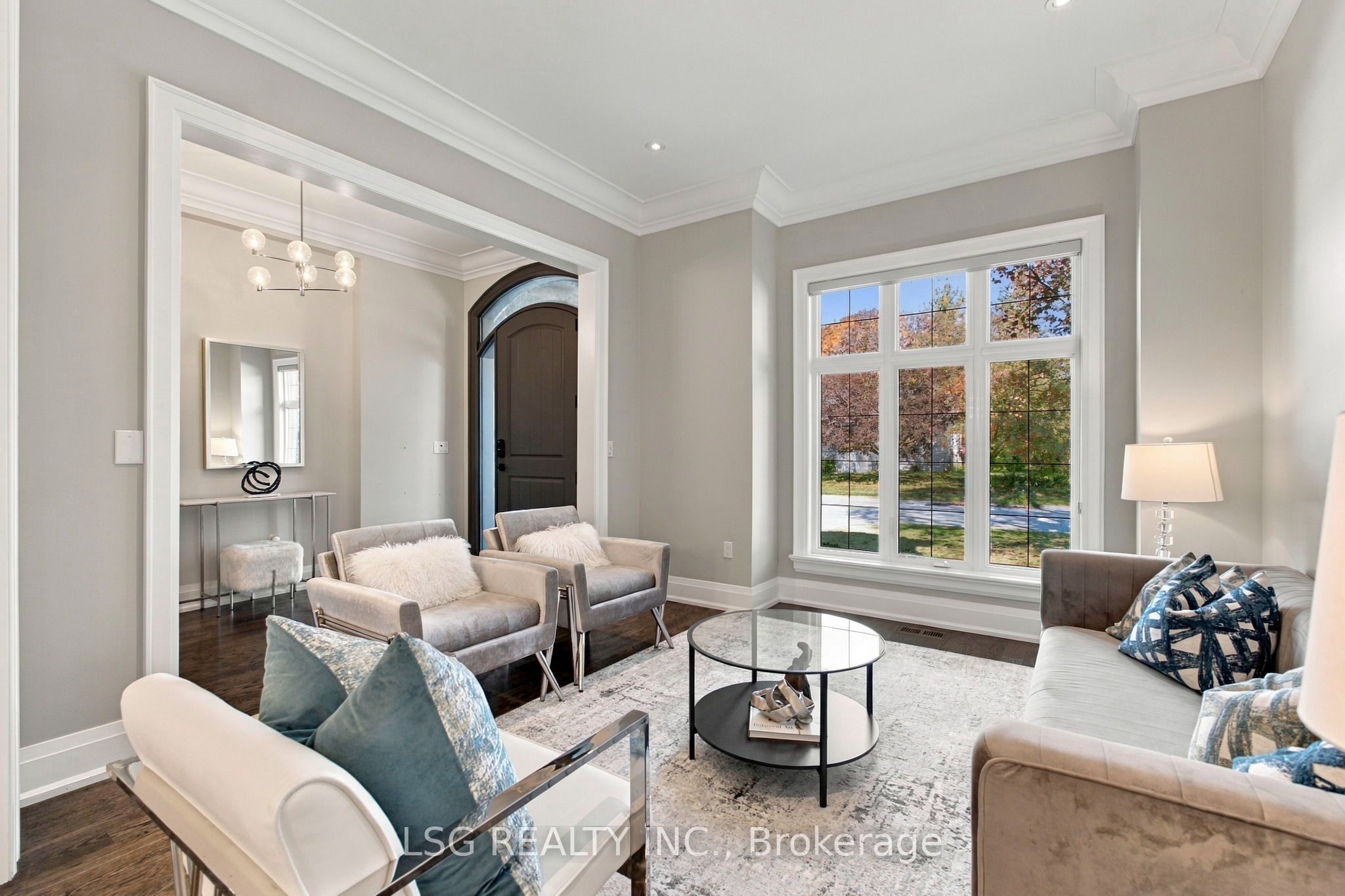 93 Kennedy Street E Property Photo 8