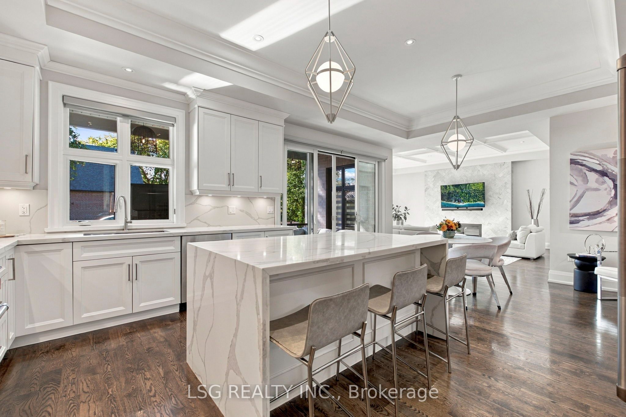 93 Kennedy Street E Property Photo 23