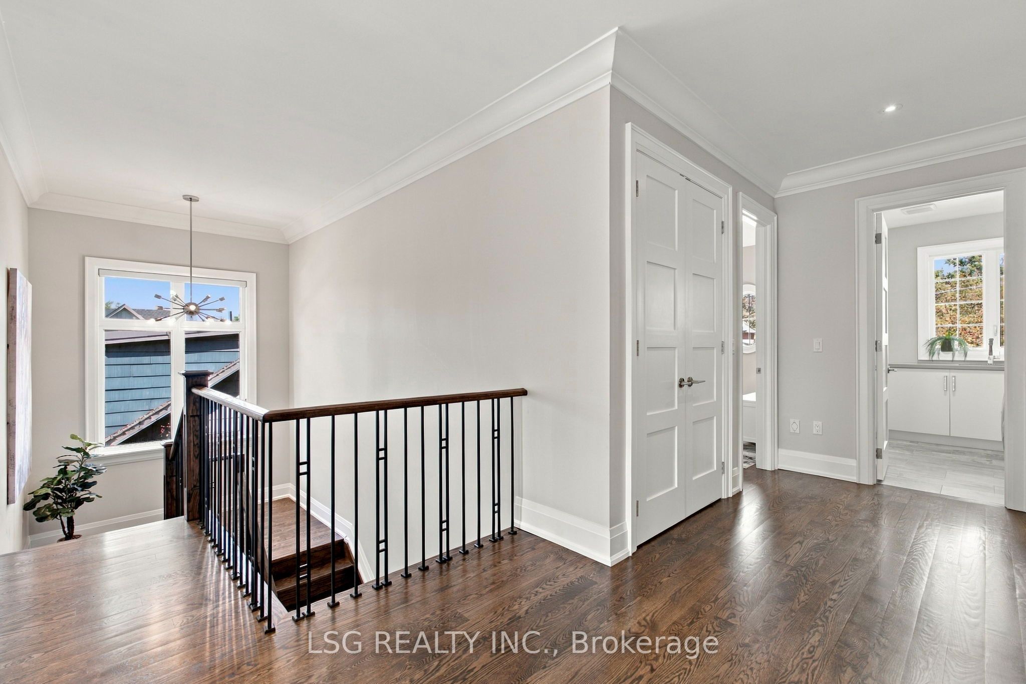93 Kennedy Street E Property Photo 30