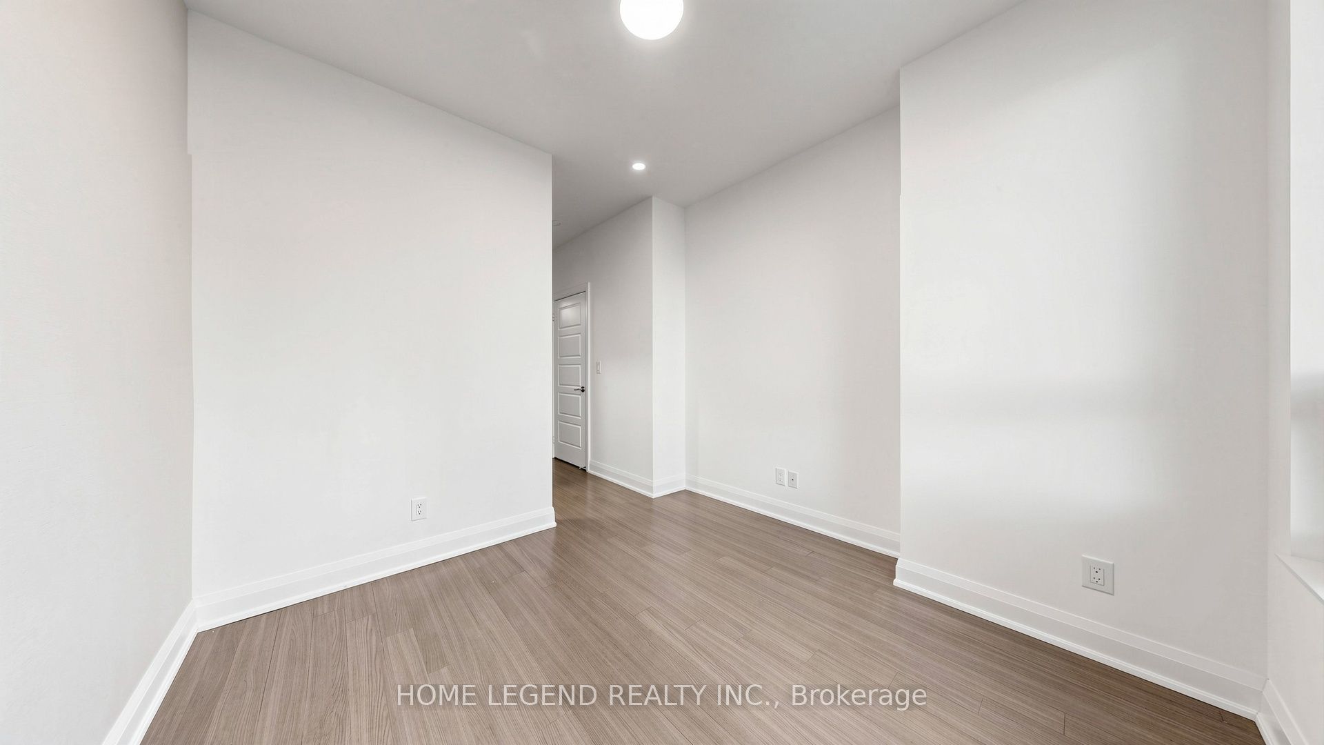 8228 Birchmount Road 119 Property Photo 16