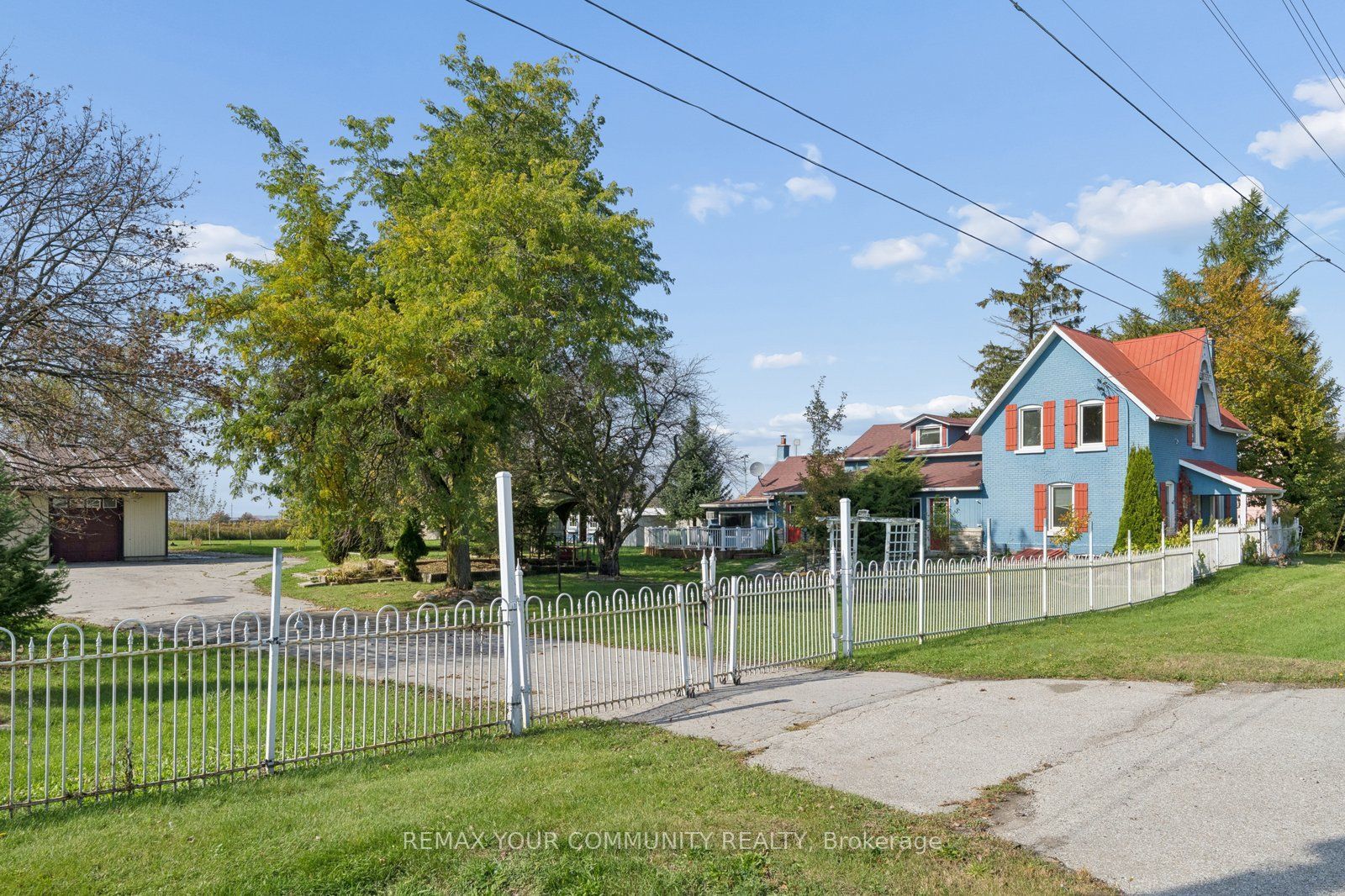 5440 Yonge Street Property Photo 3