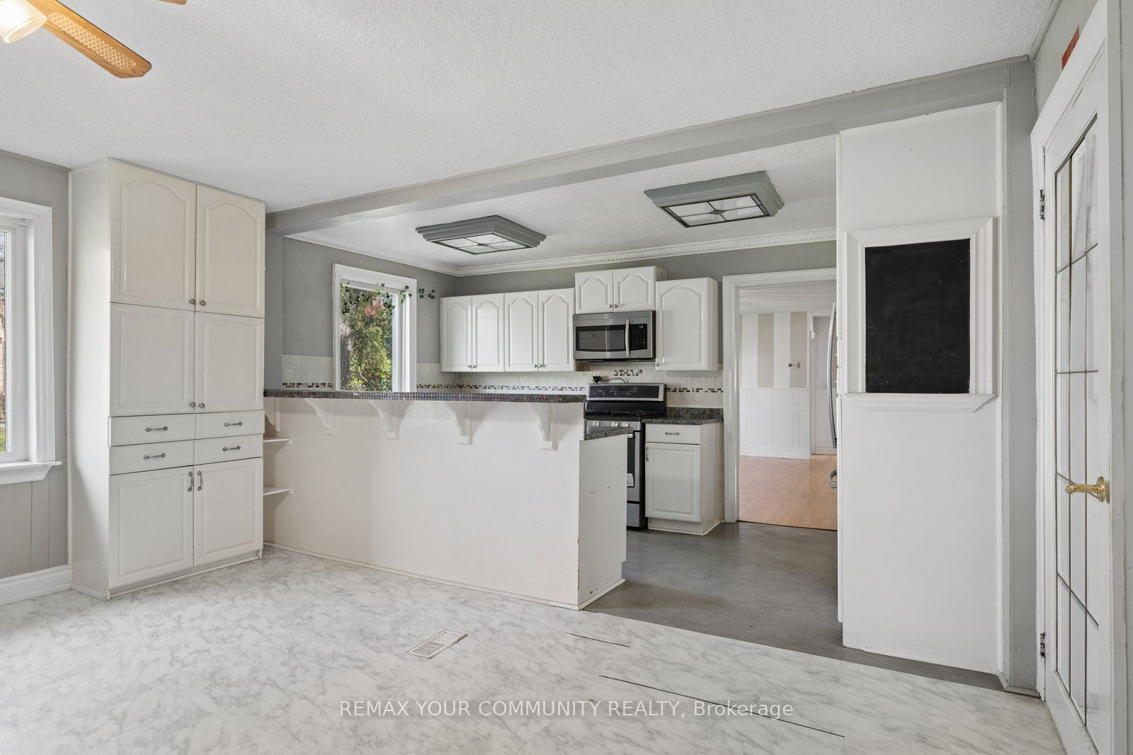 5440 Yonge Street Property Photo 8