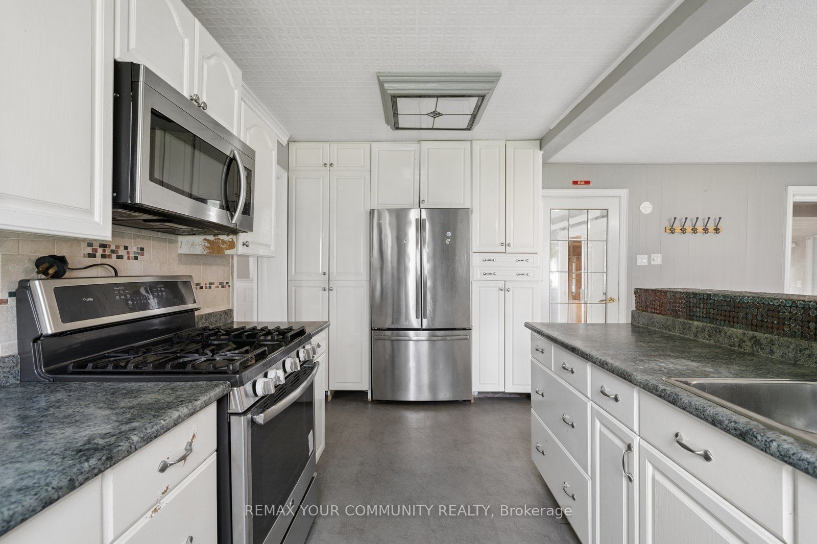 5440 Yonge Street Property Photo 12