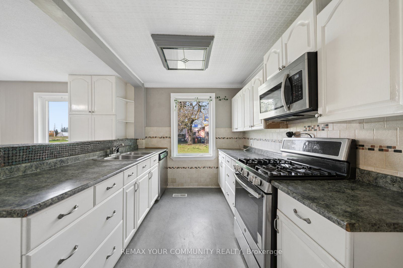 5440 Yonge Street Property Photo 13