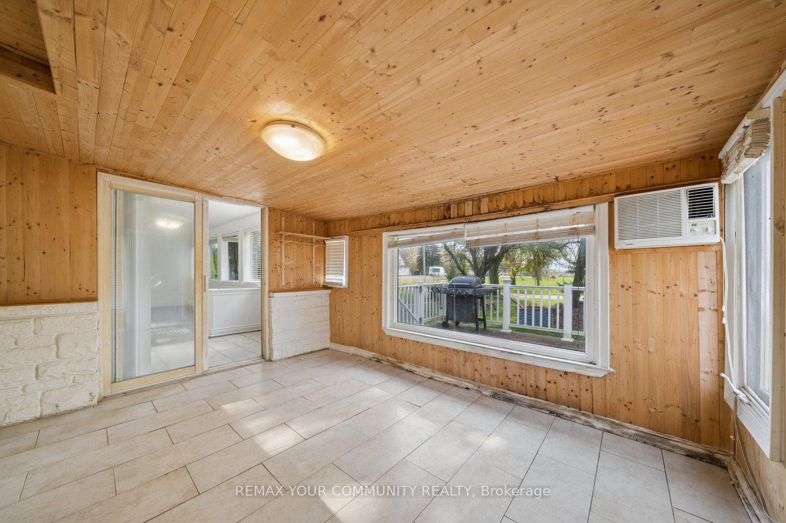 5440 Yonge Street Property Photo 22