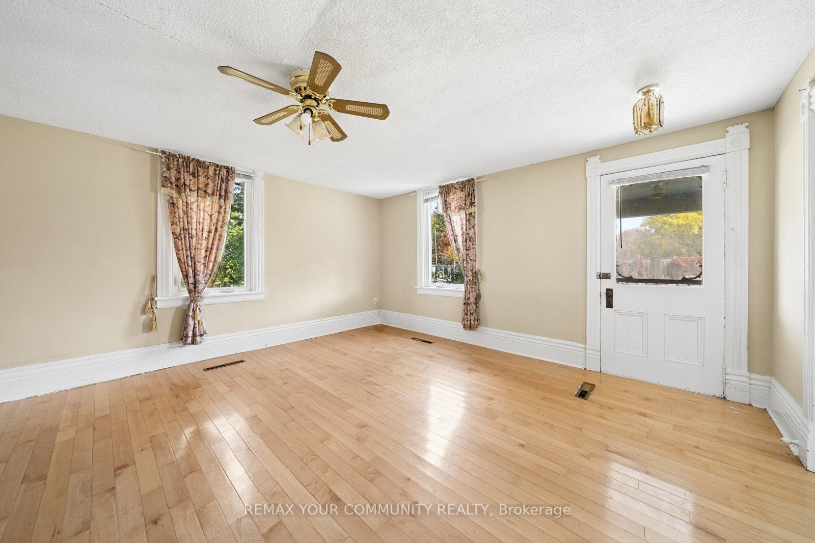5440 Yonge Street Property Photo 25