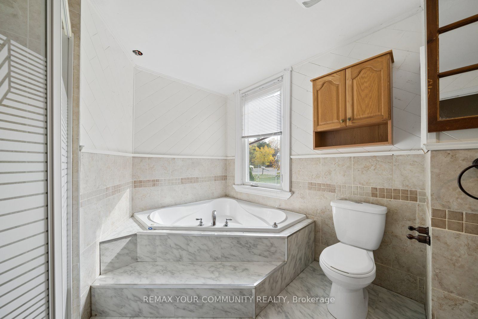 5440 Yonge Street Property Photo 36