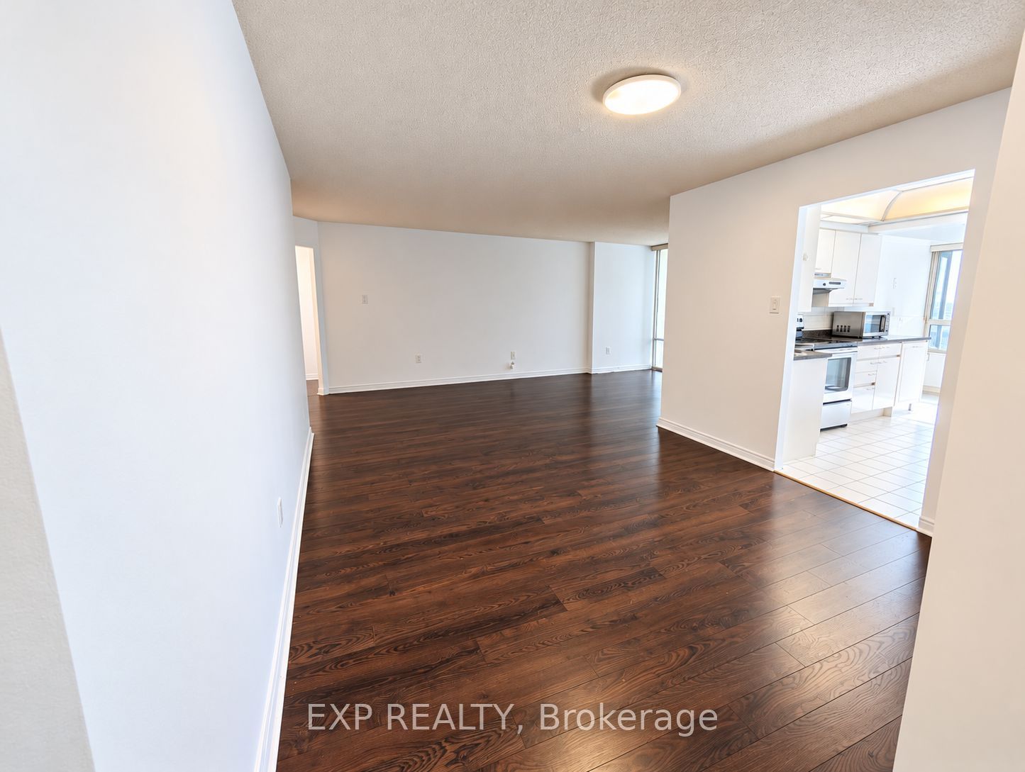 7250 Yonge Street 206 Property Photo 5