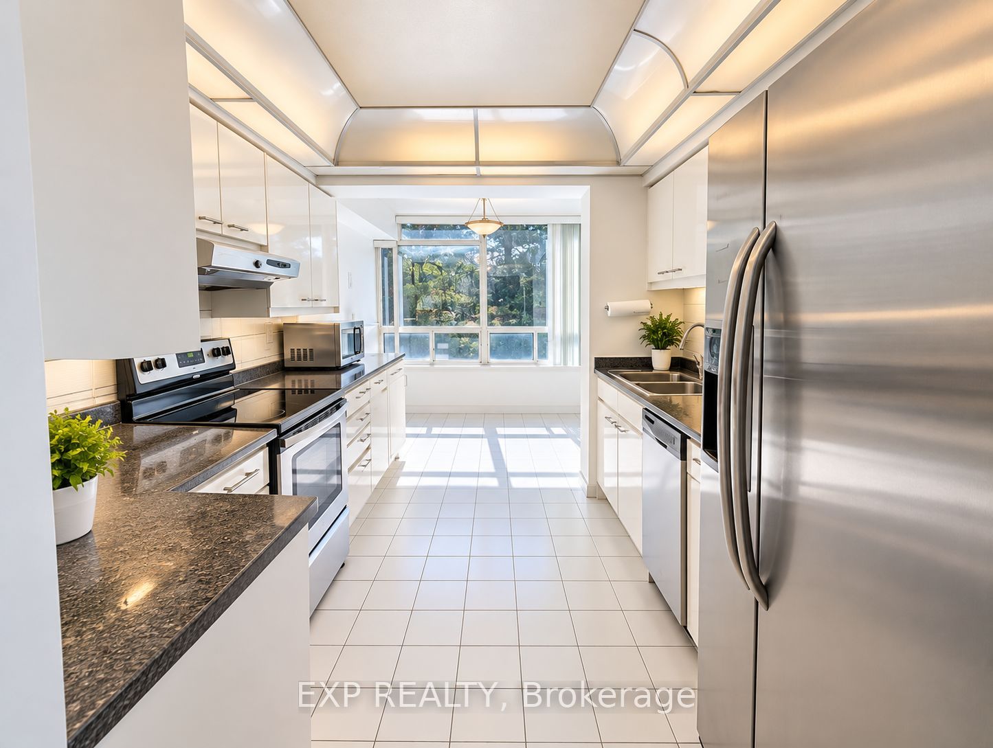 7250 Yonge Street 206 Property Photo 6