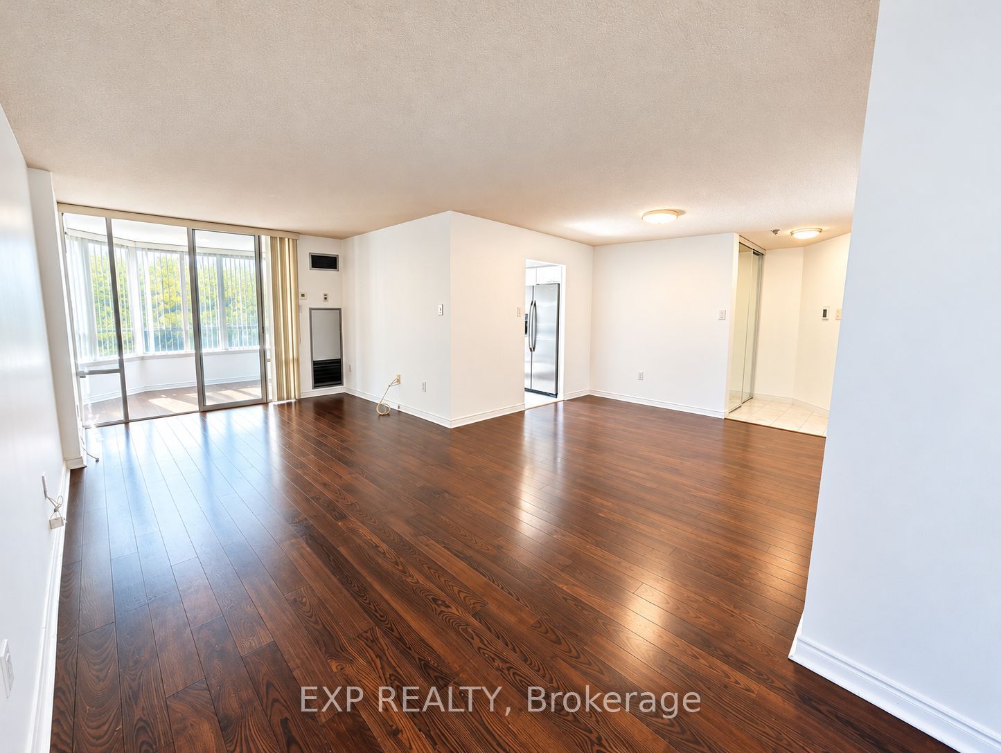 7250 Yonge Street 206 Property Photo 11
