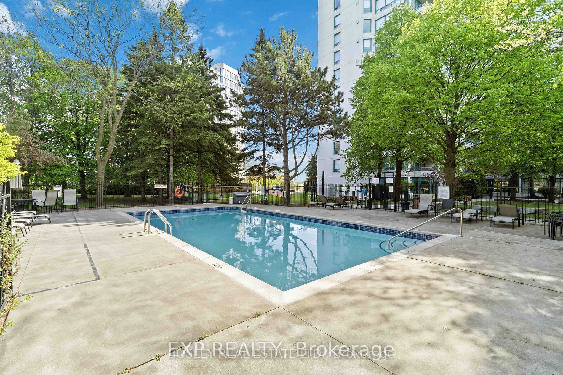 7250 Yonge Street 206 Property Photo 17