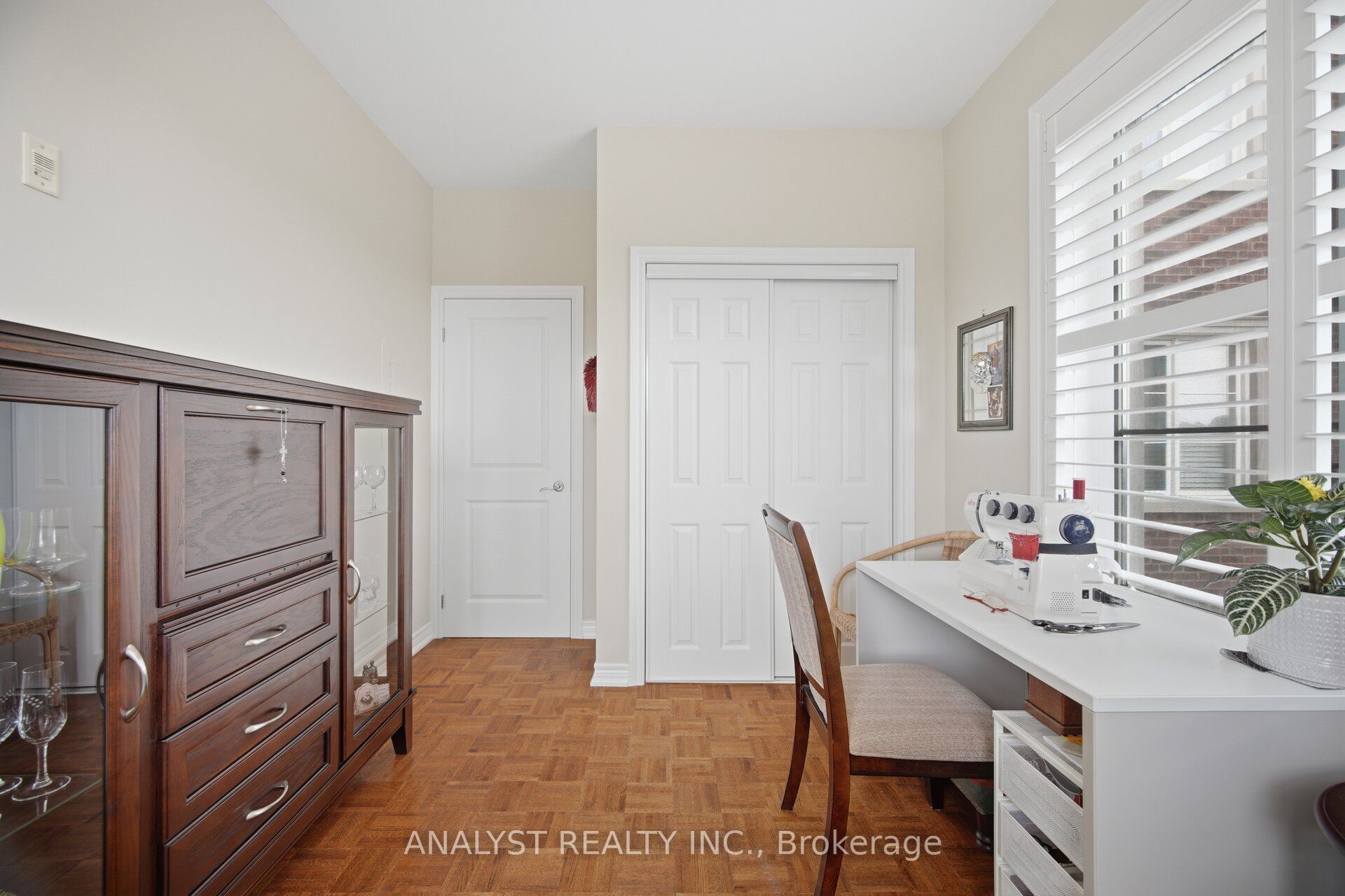 9519 Keele Street 221 Property Photo 24