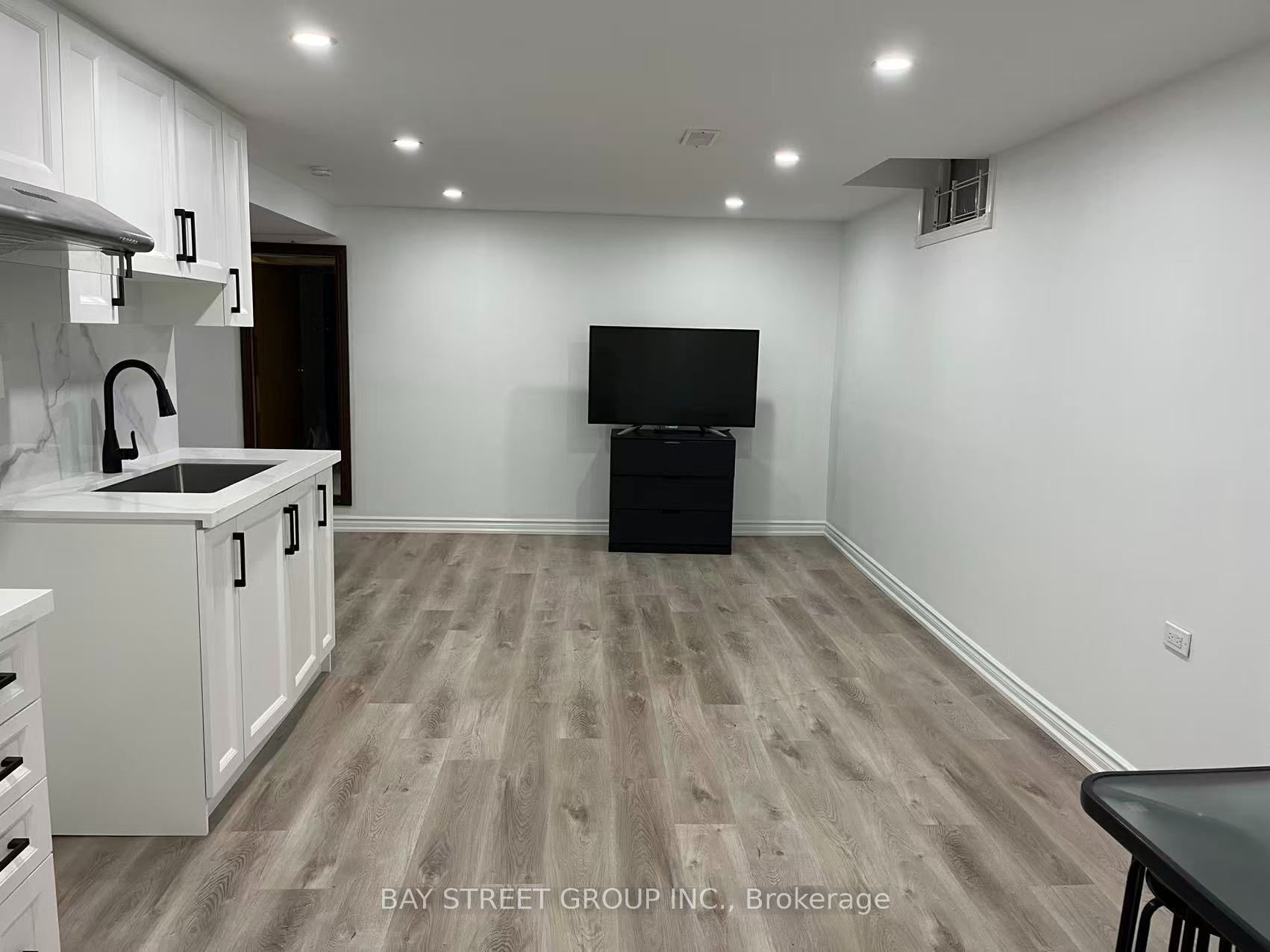 52 Hornchurch Crescent Property Photo 2