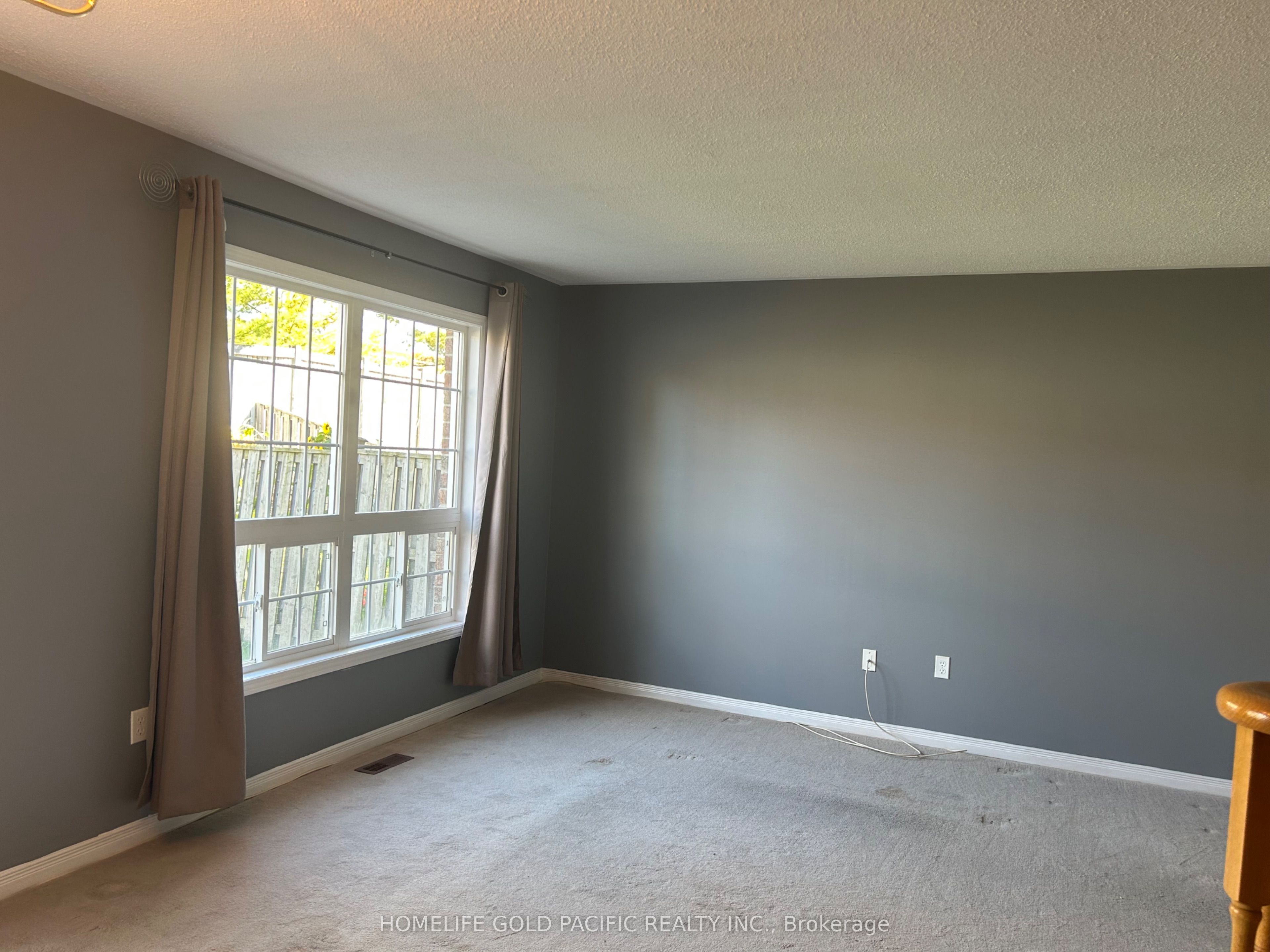 219 Hammersly Boulevard Property Photo 12