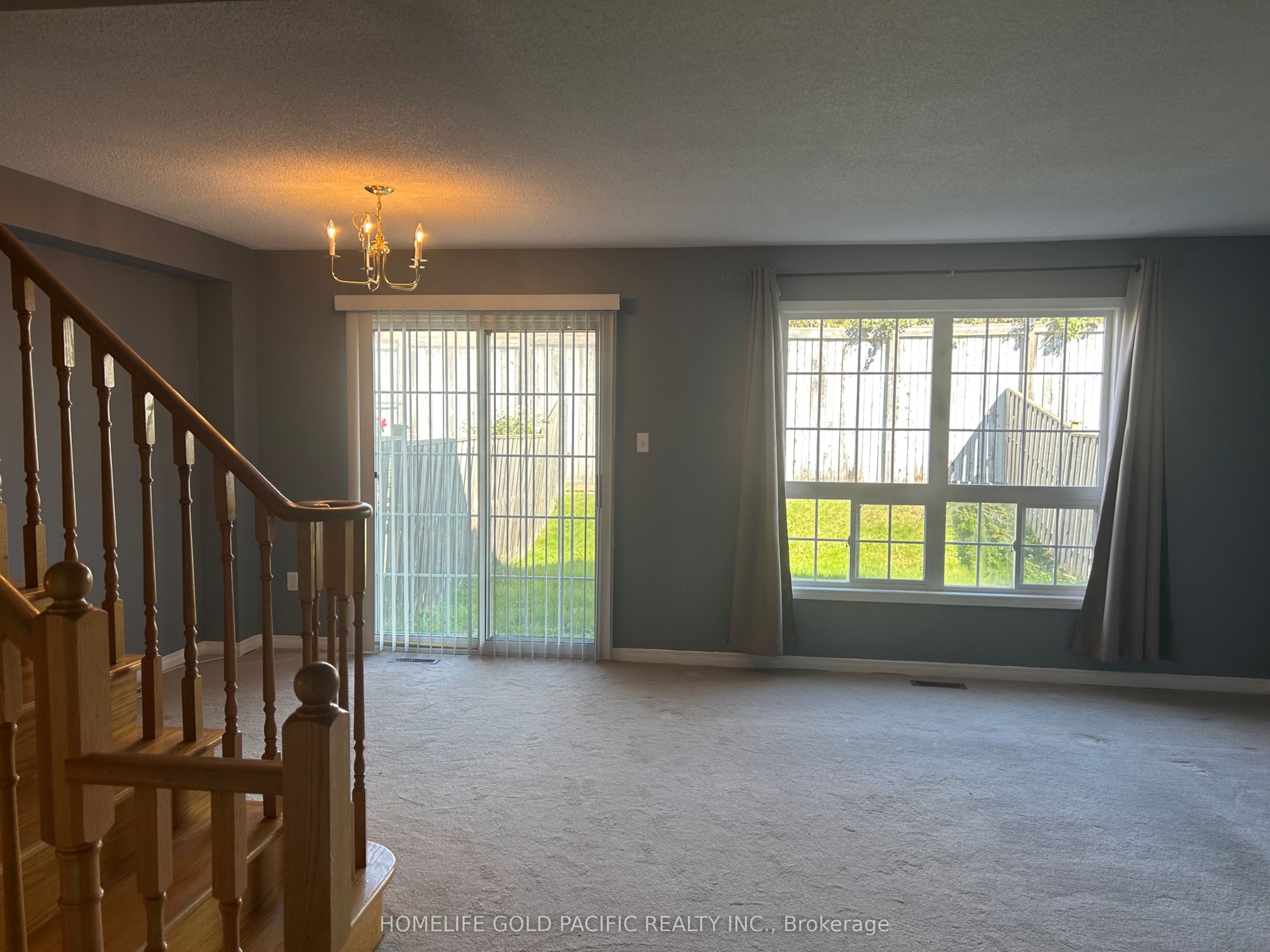 219 Hammersly Boulevard Property Photo 13