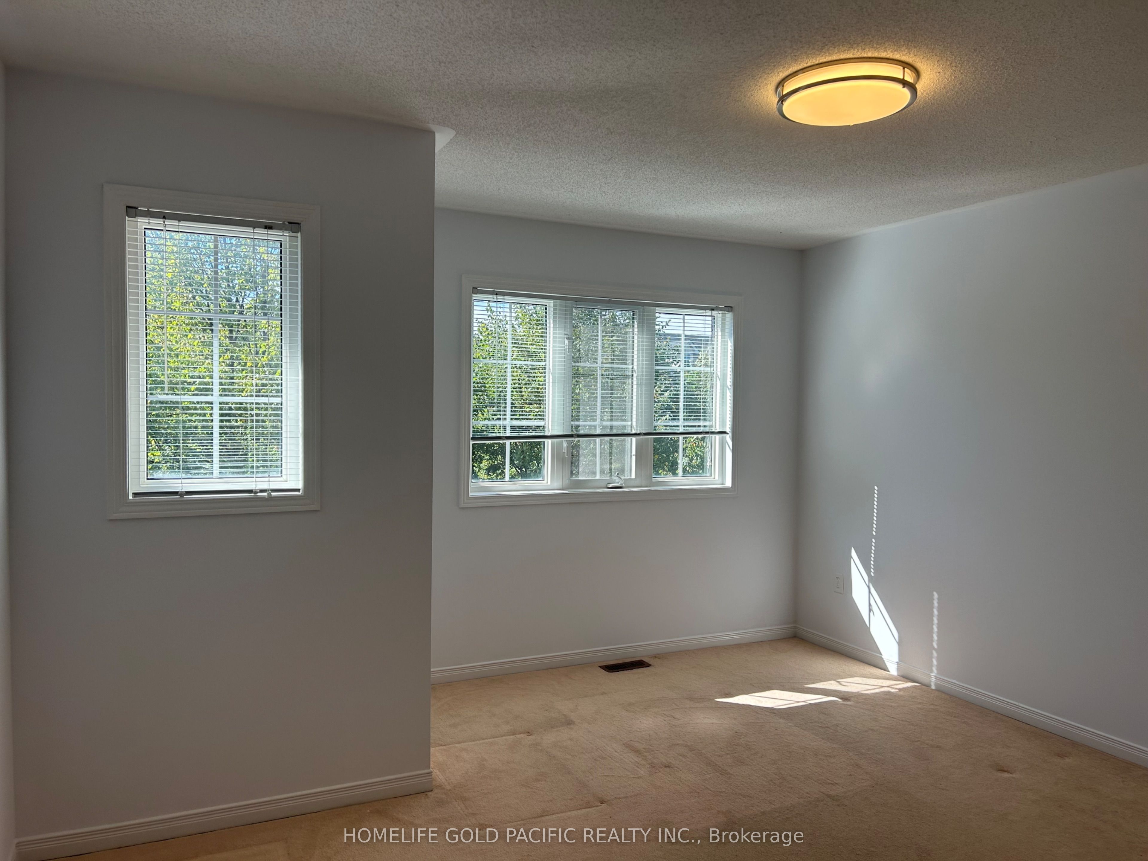219 Hammersly Boulevard Property Photo 22