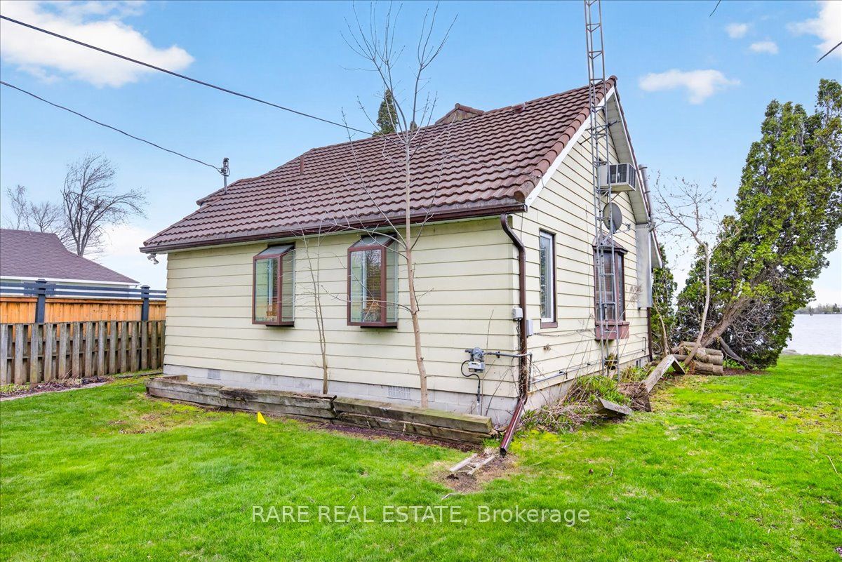 2350 Bonsecour Avenue Property Photo 4