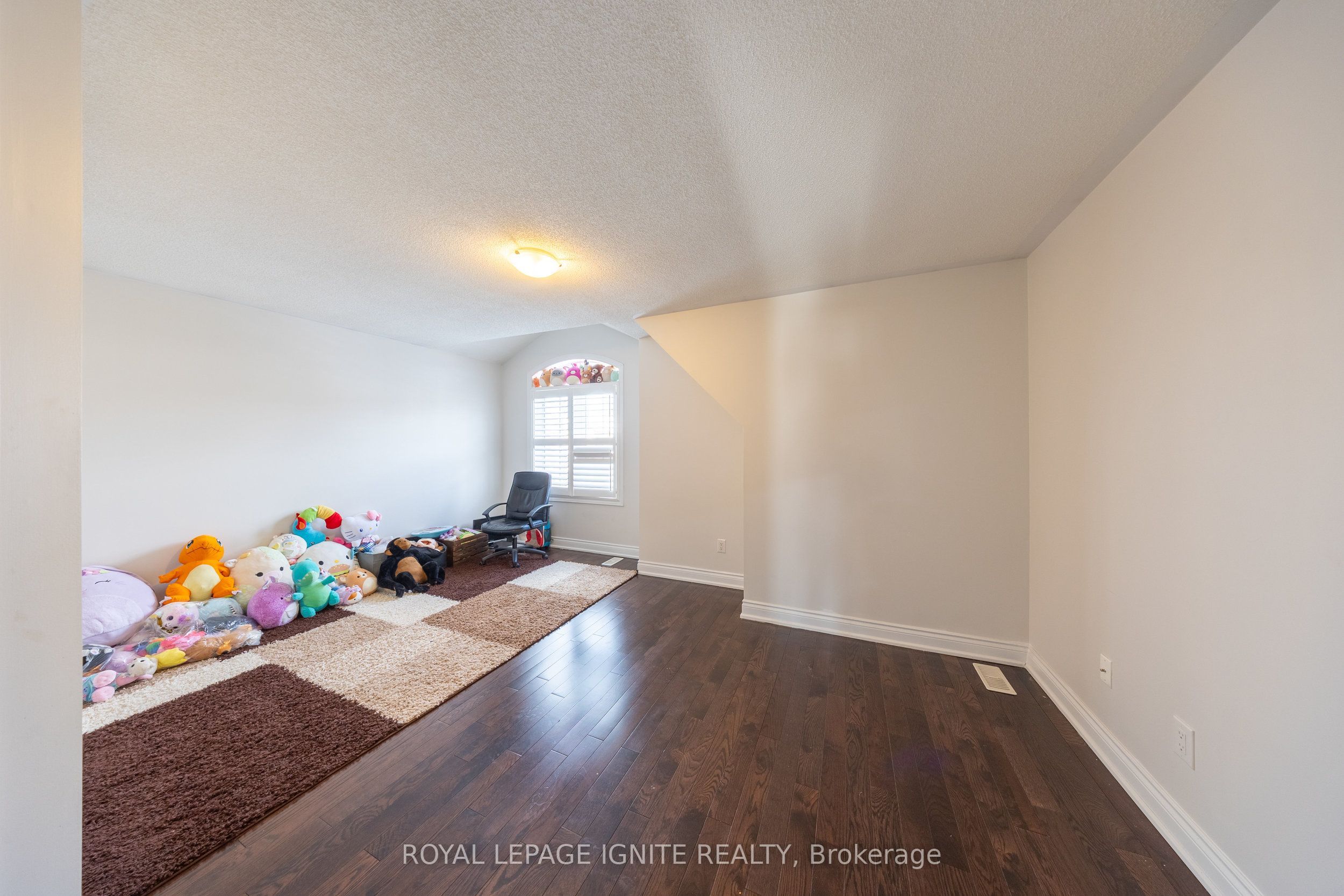 96 Maverick Crescent Property Photo 28