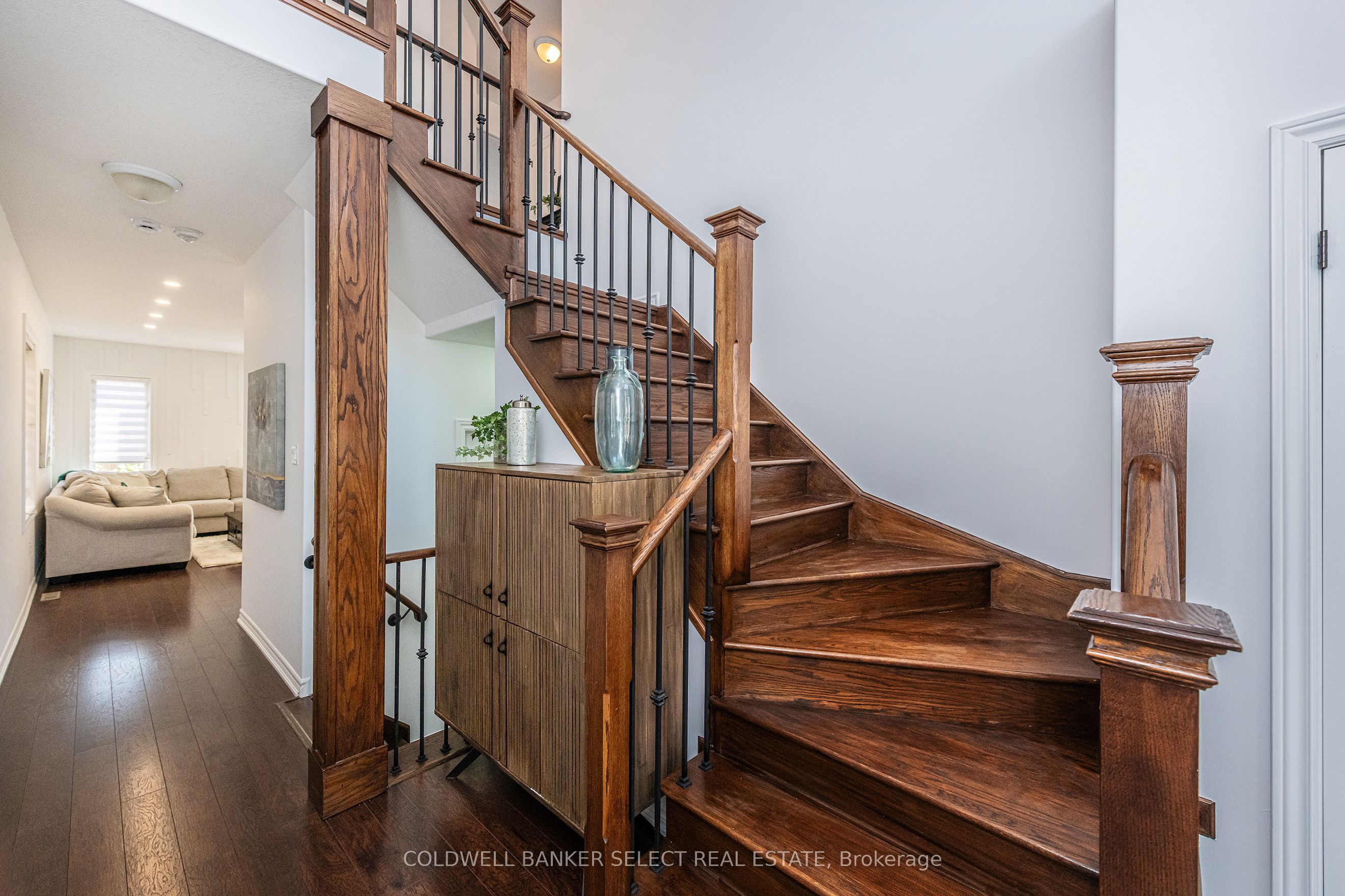 45 Holt Drive Property Photo 6