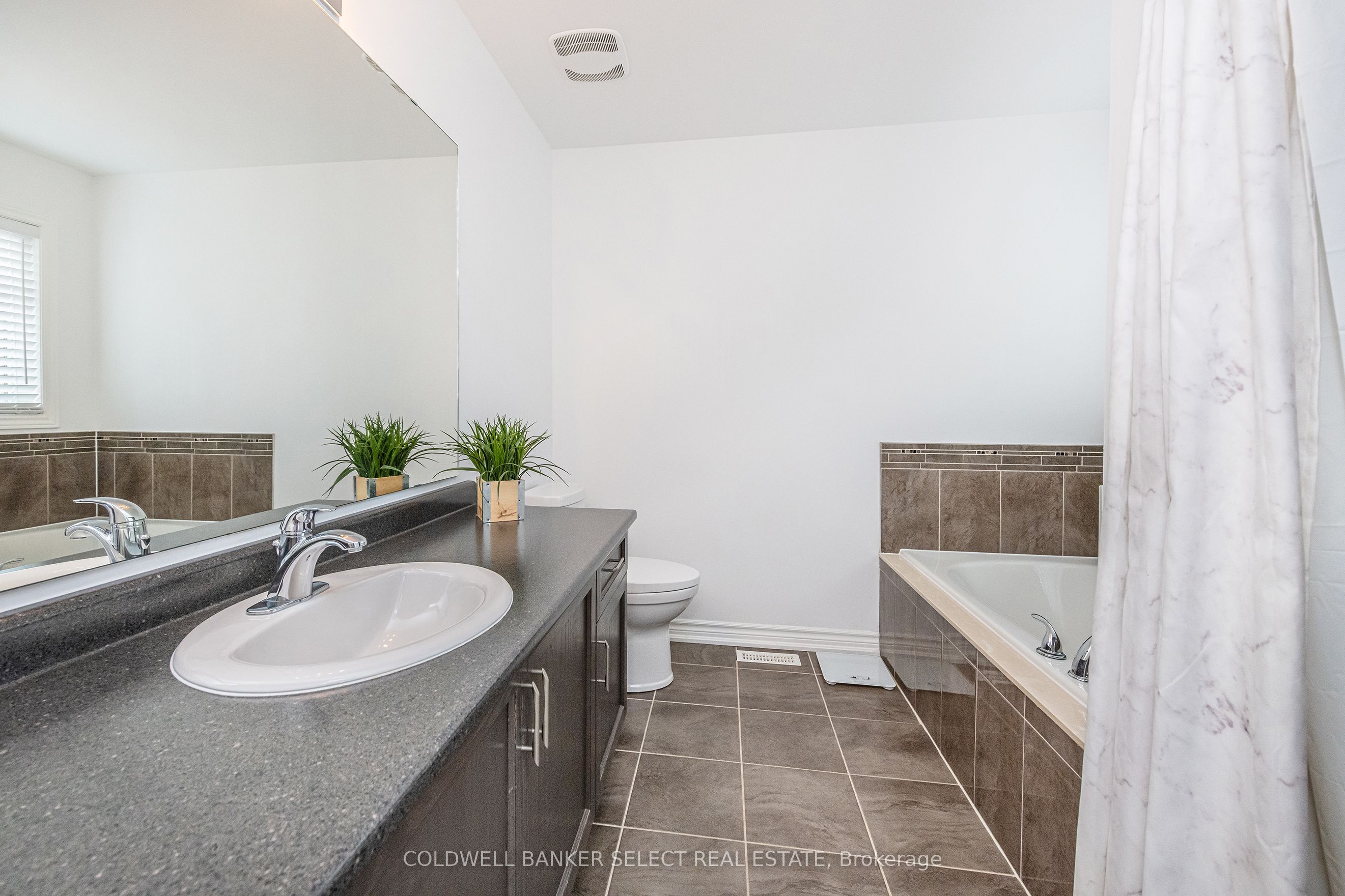 45 Holt Drive Property Photo 24