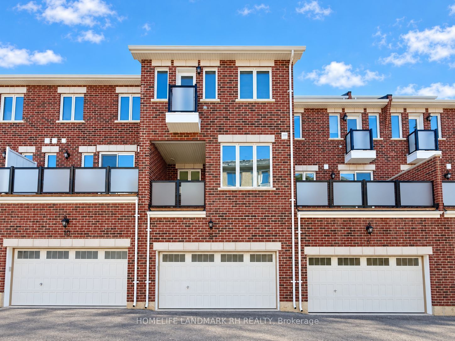 8 Avani Avenue Property Photo 2