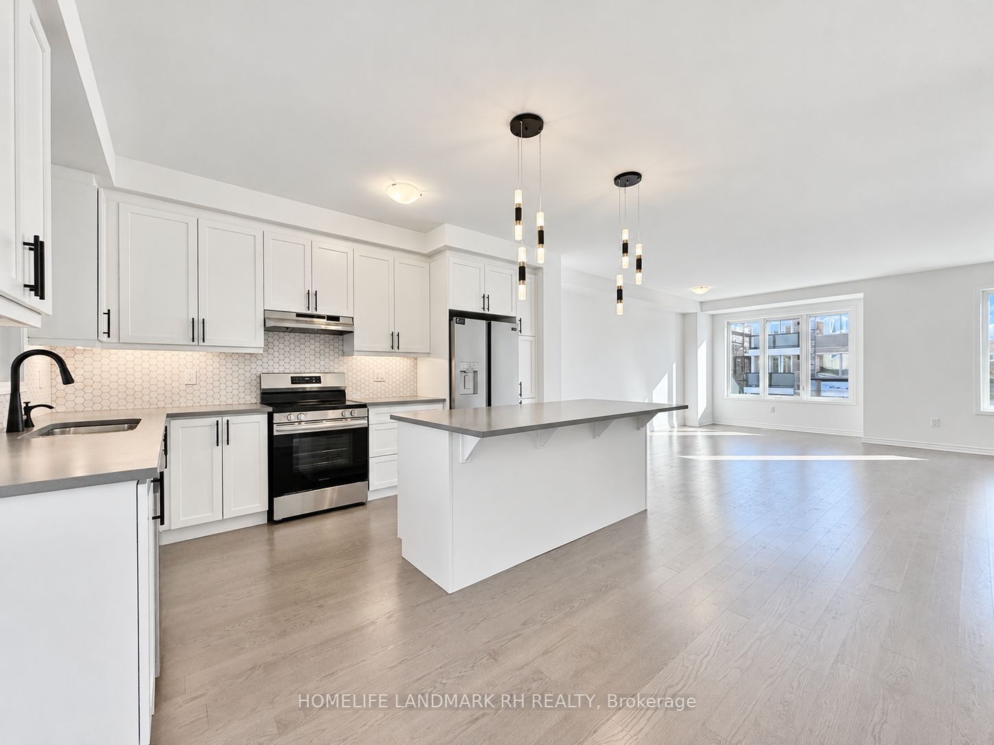 8 Avani Avenue Property Photo 8