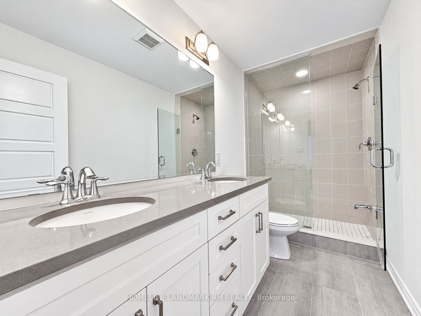 8 Avani Avenue Property Photo 19