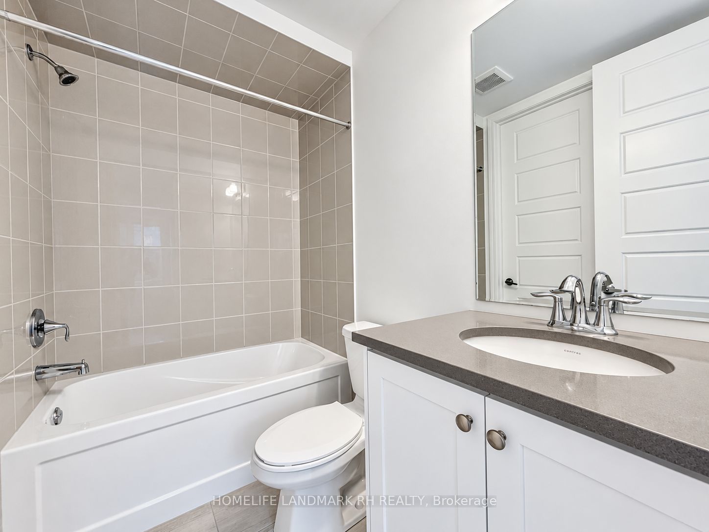8 Avani Avenue Property Photo 23