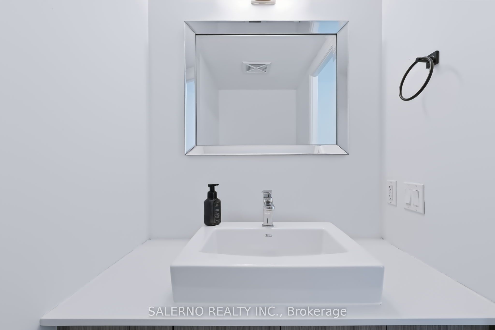 4800 Highway 7 709 Property Photo 10