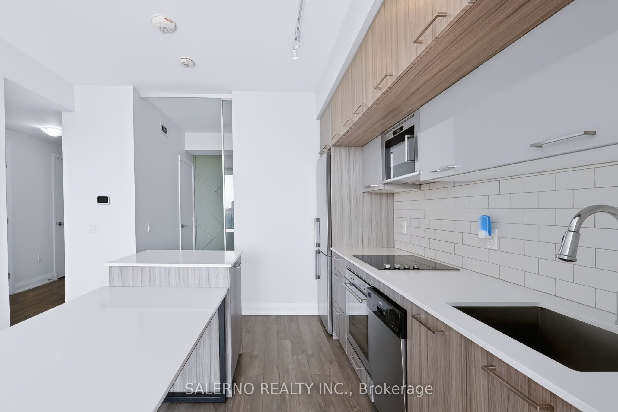 4800 Highway 7 709 Property Photo 15