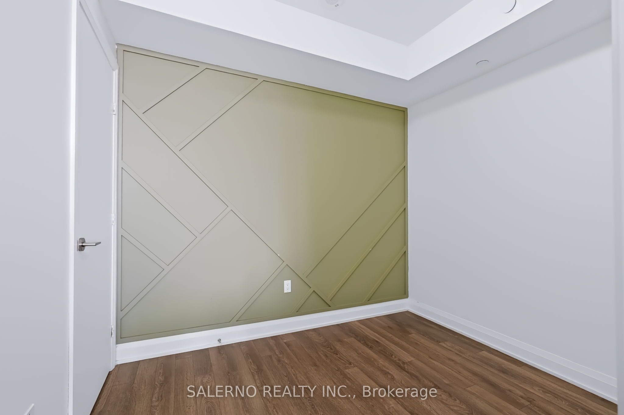 4800 Highway 7 709 Property Photo 17