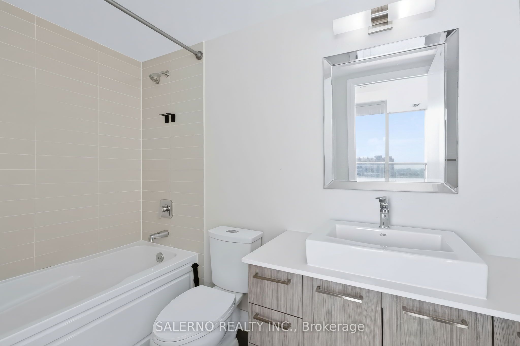 4800 Highway 7 709 Property Photo 32