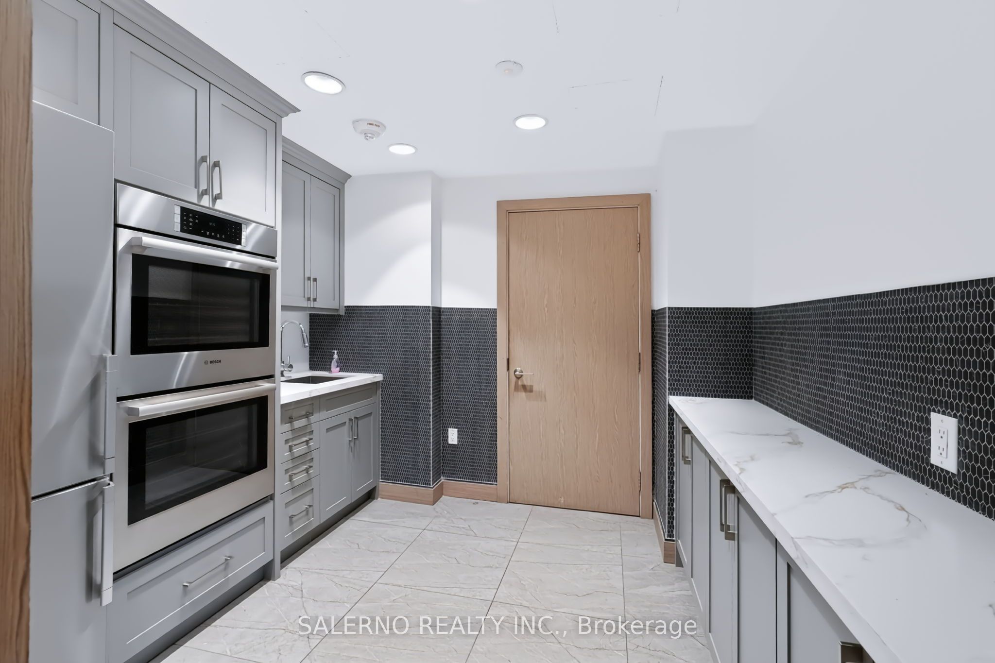 4800 Highway 7 709 Property Photo 38