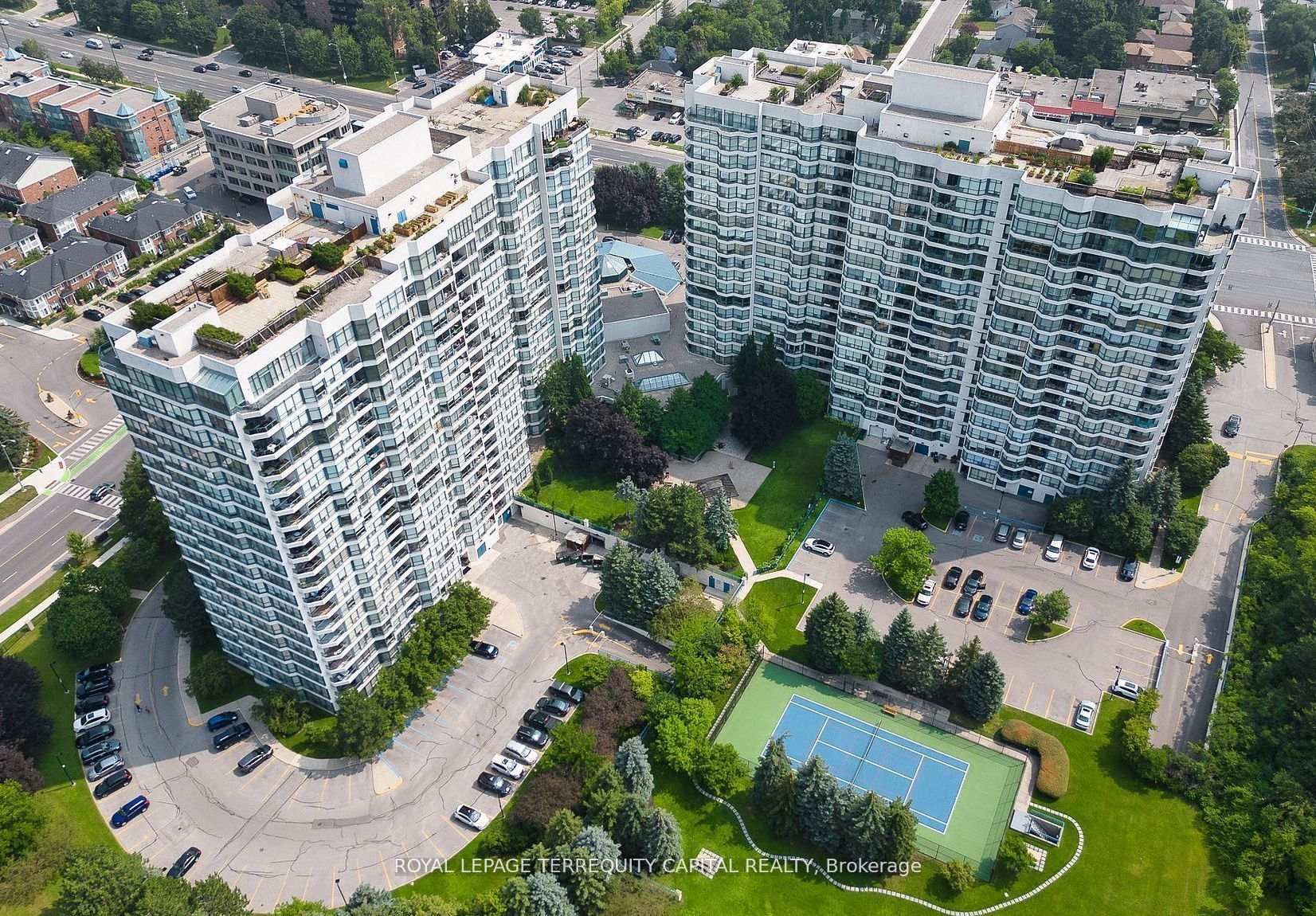 7300 Yonge Street 1407 Property Photo 2