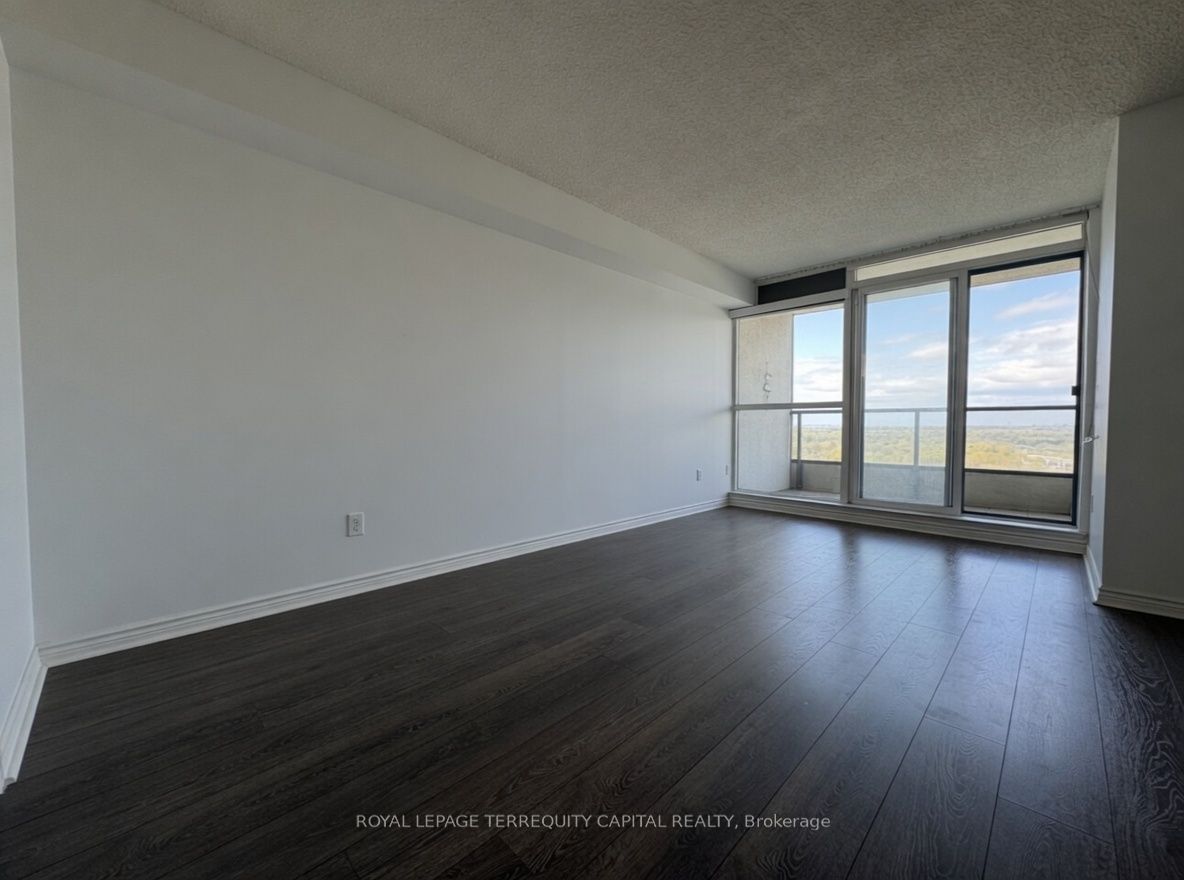 7300 Yonge Street 1407 Property Photo 6