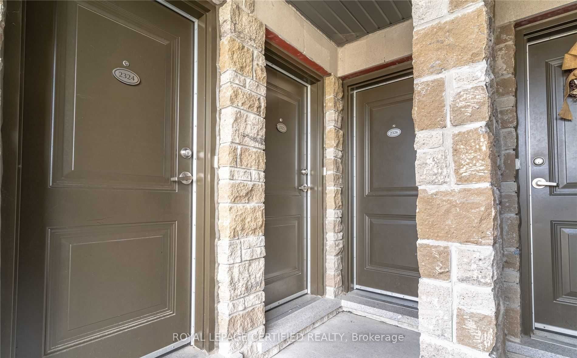 20 Westmeath Lane 2325 Property Photo 3