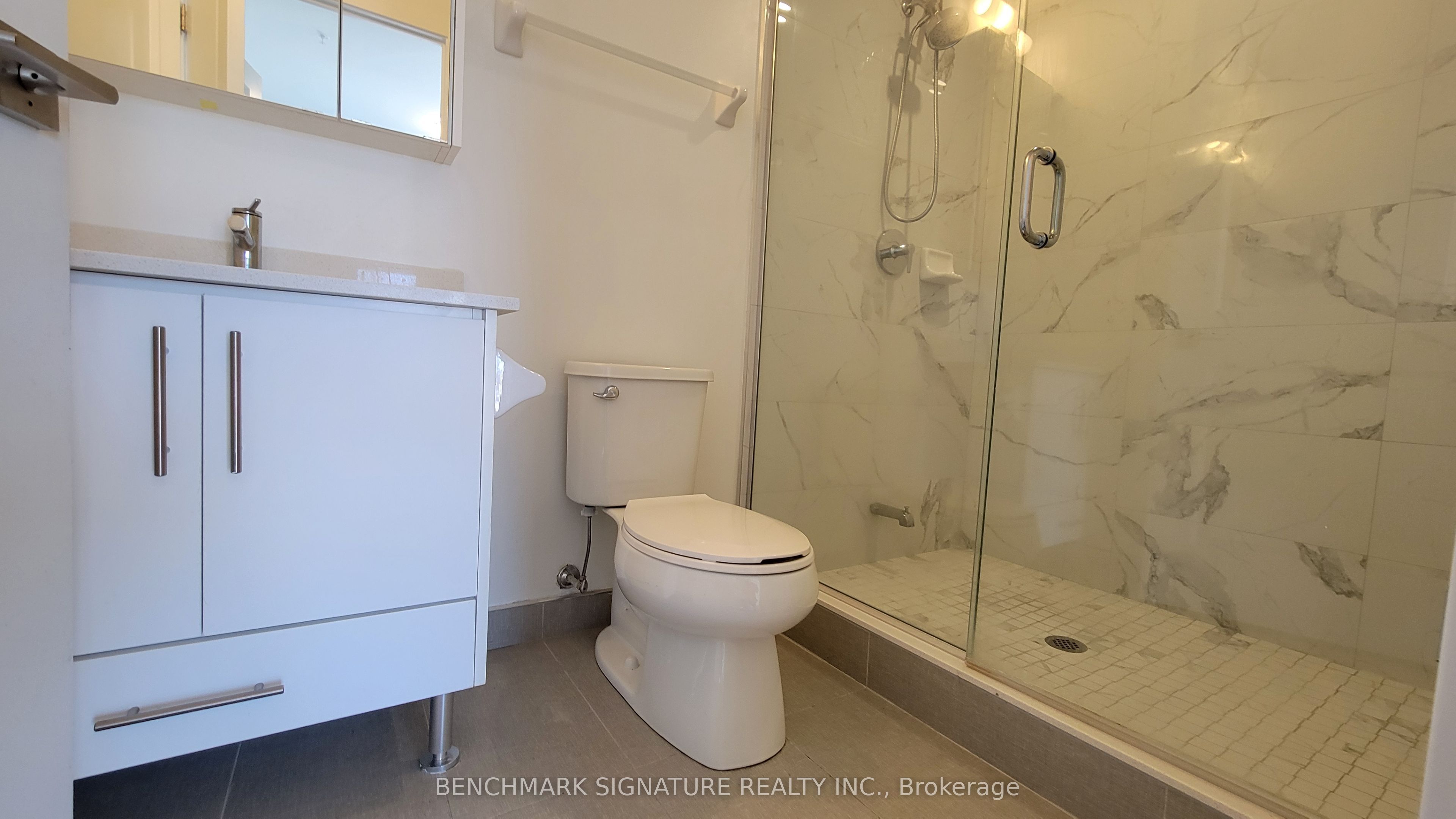 85 Oneida Crescent 1607 Property Photo 7