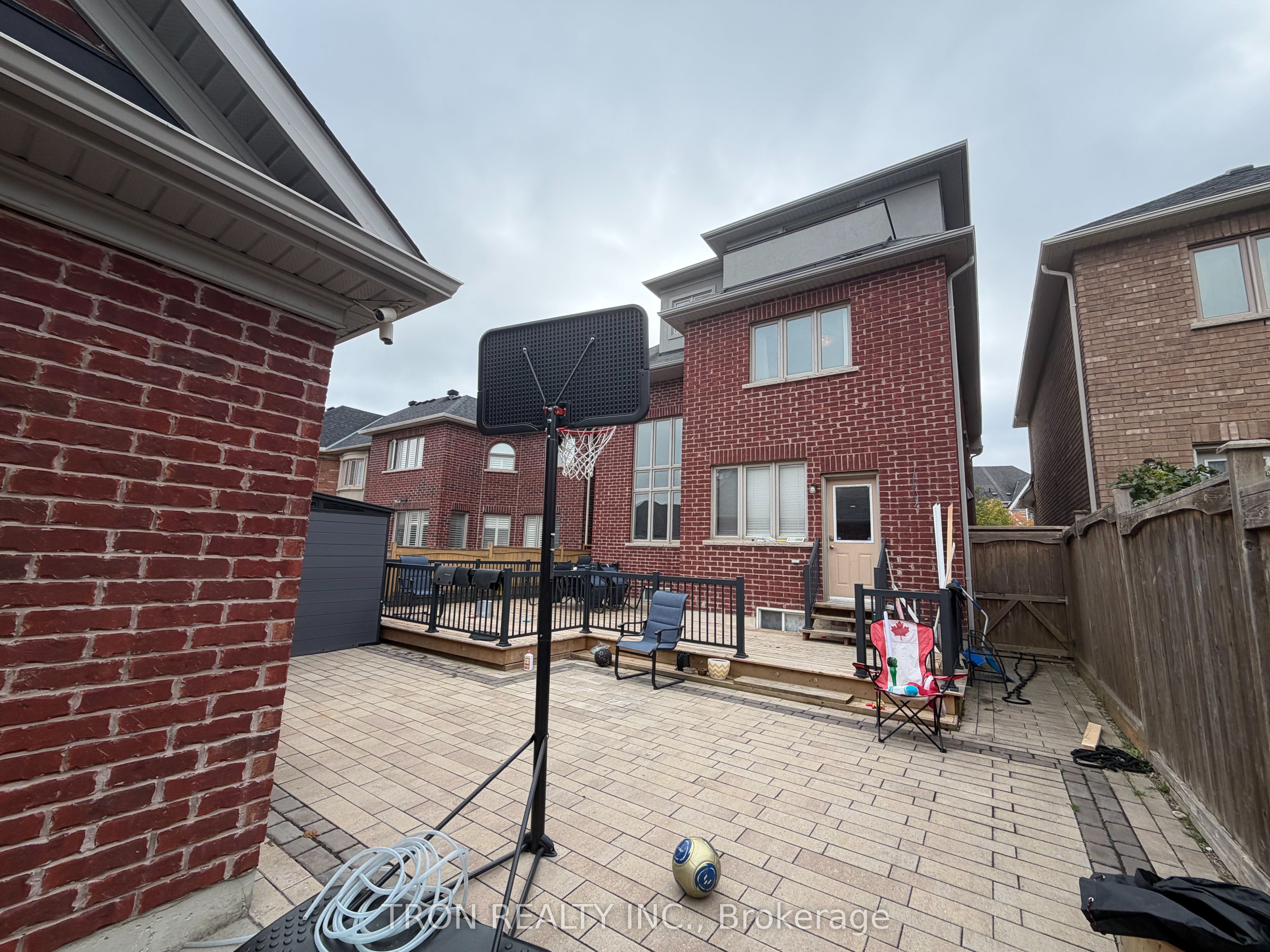 16 Dungannon Drive Property Photo 19