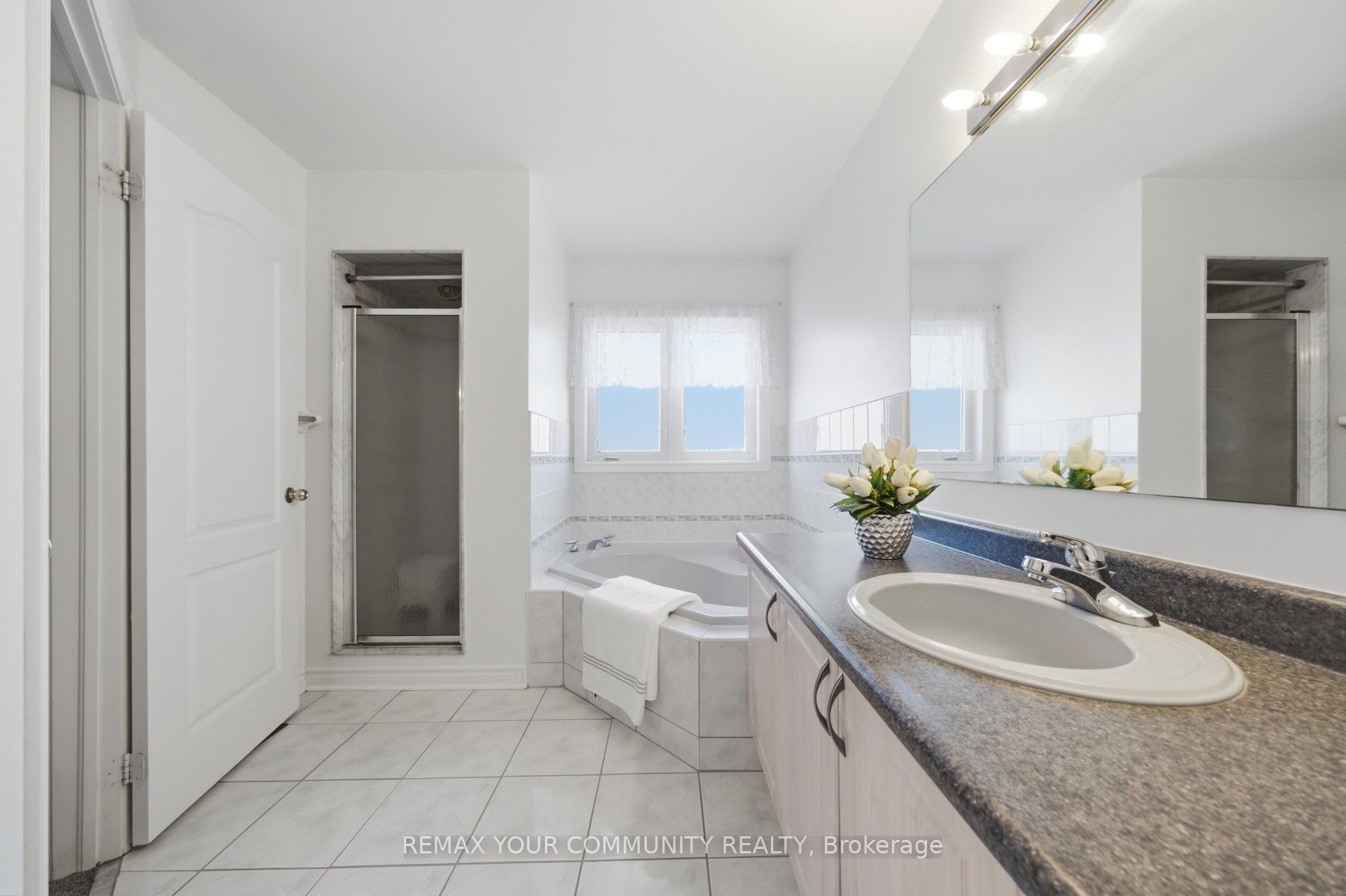 4 Daniel Reaman Crescent Property Photo 14