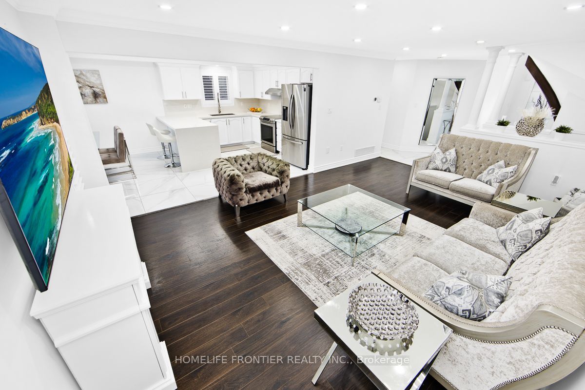 18 Hopkins Crescent Property Photo 9