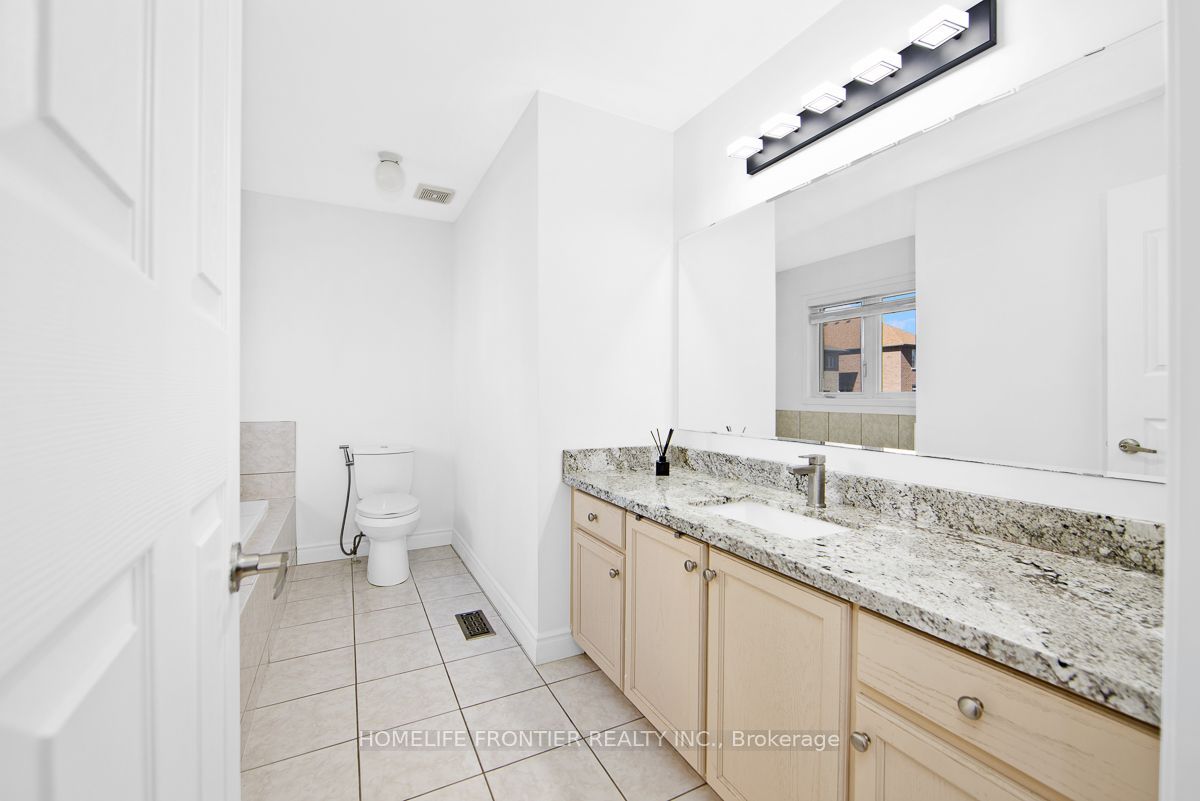 18 Hopkins Crescent Property Photo 20
