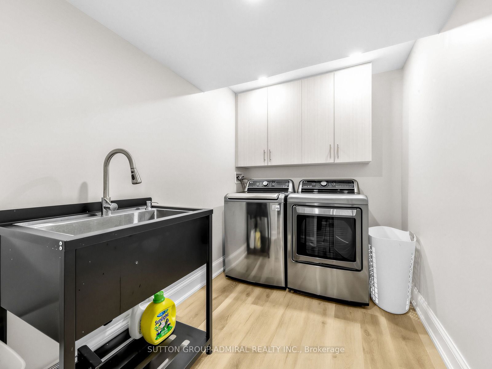 109 Leaden Hall Drive Property Photo 12