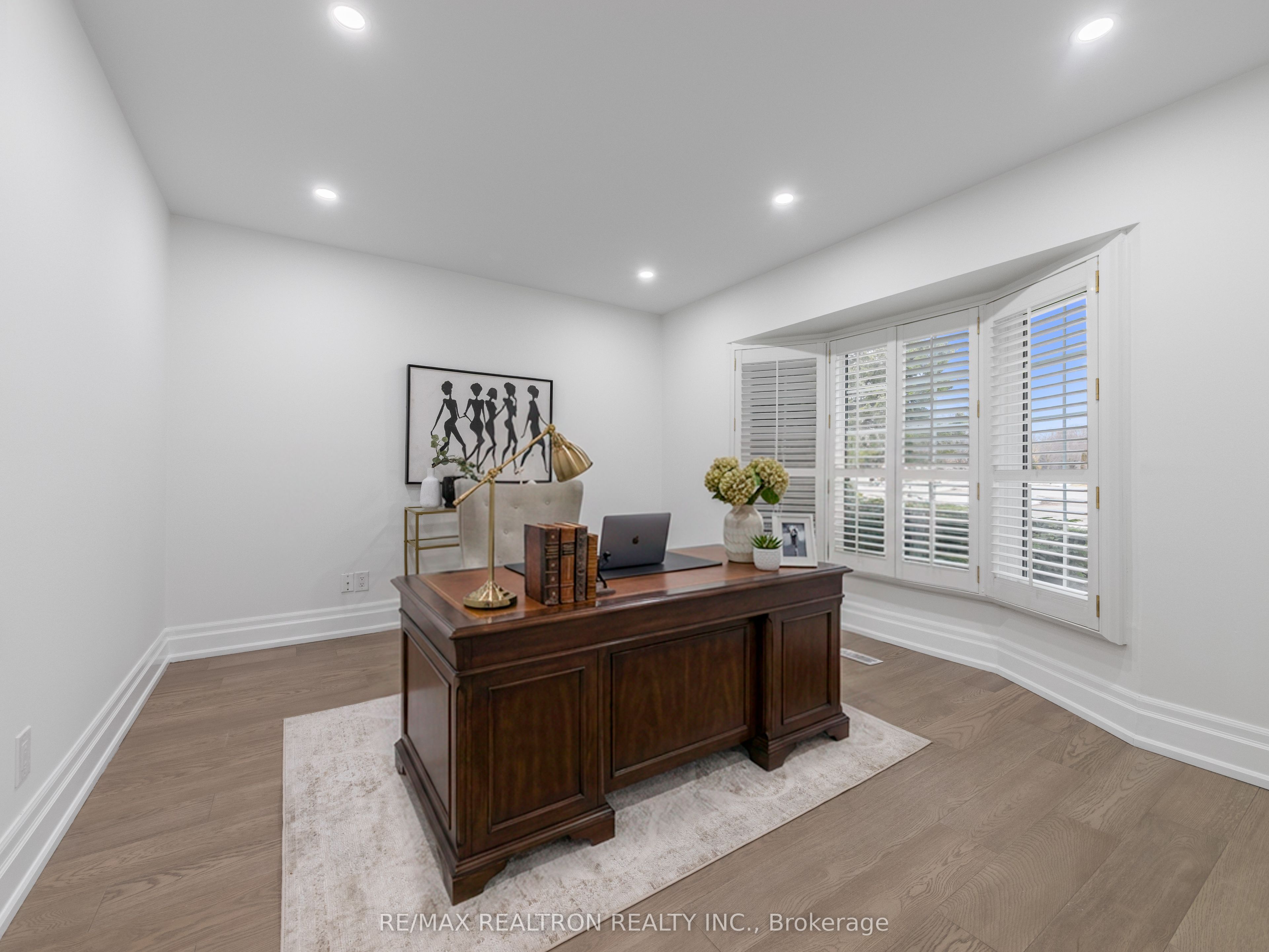 17 Sleepy Hollow Lane Property Photo 8
