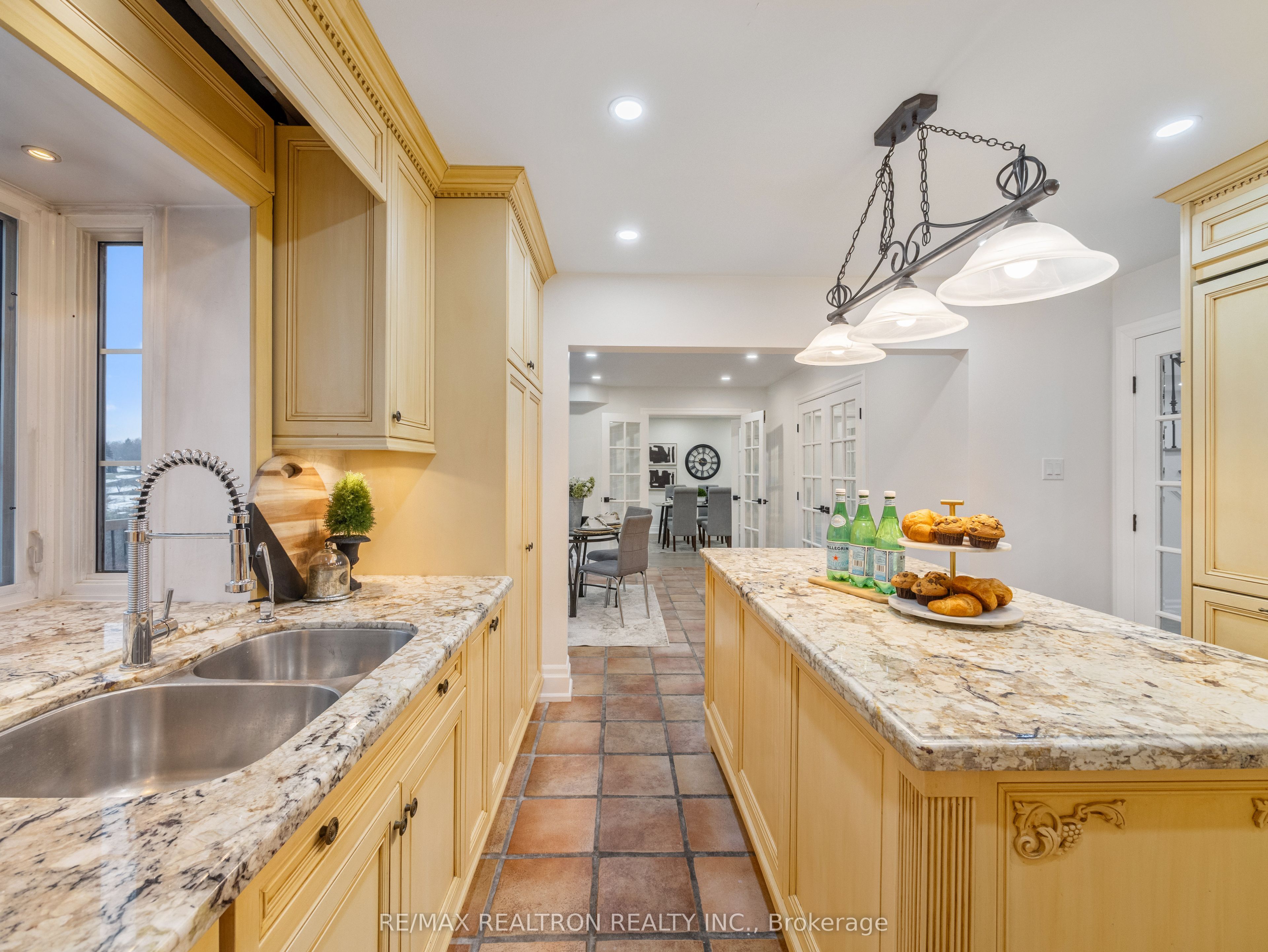 17 Sleepy Hollow Lane Property Photo 13
