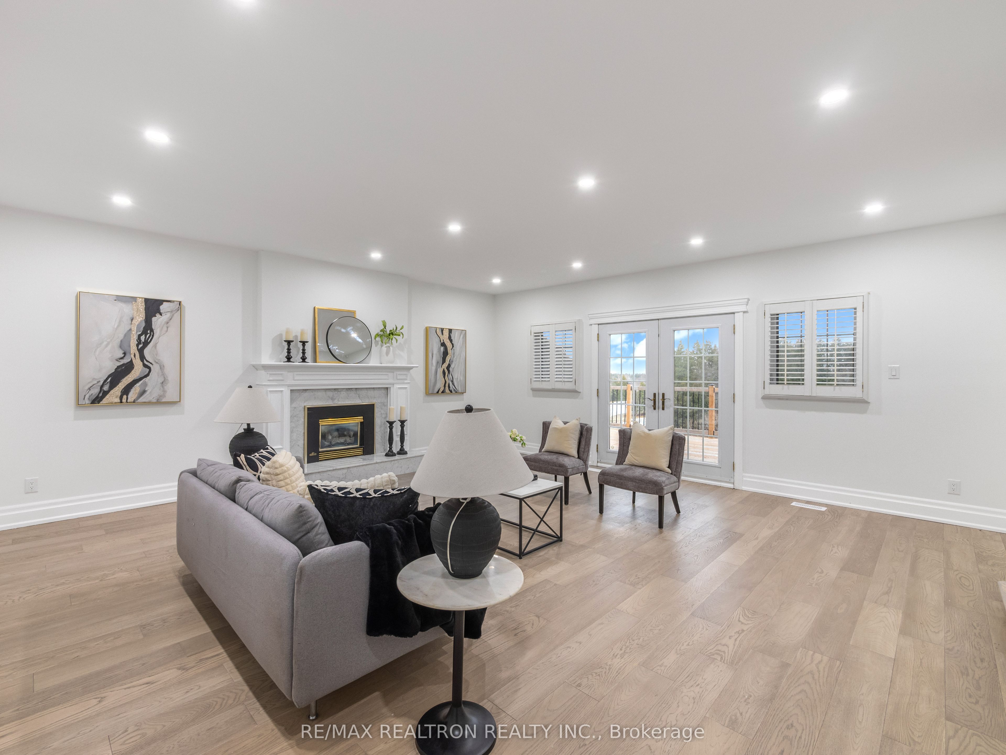 17 Sleepy Hollow Lane Property Photo 18