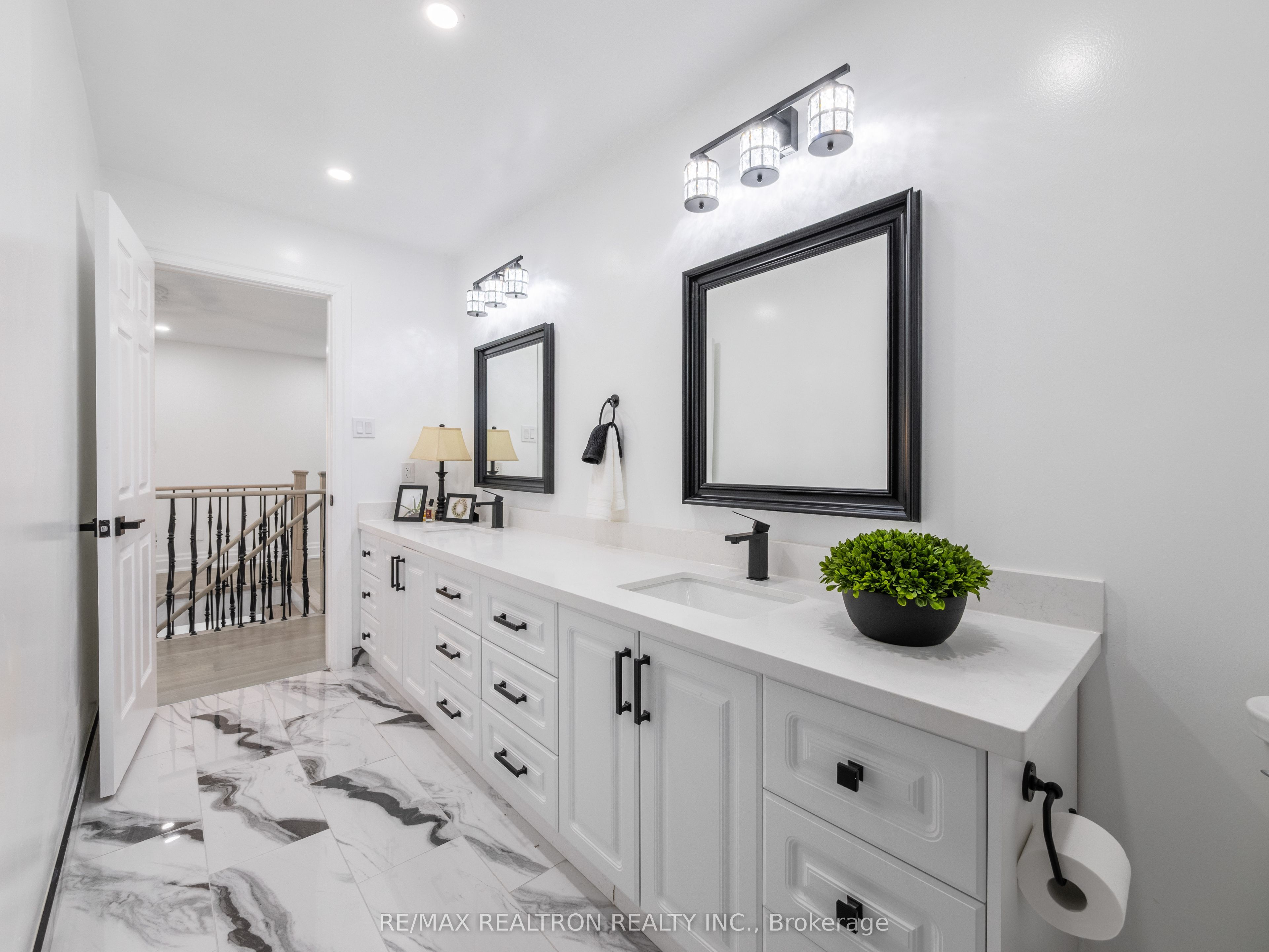 17 Sleepy Hollow Lane Property Photo 29
