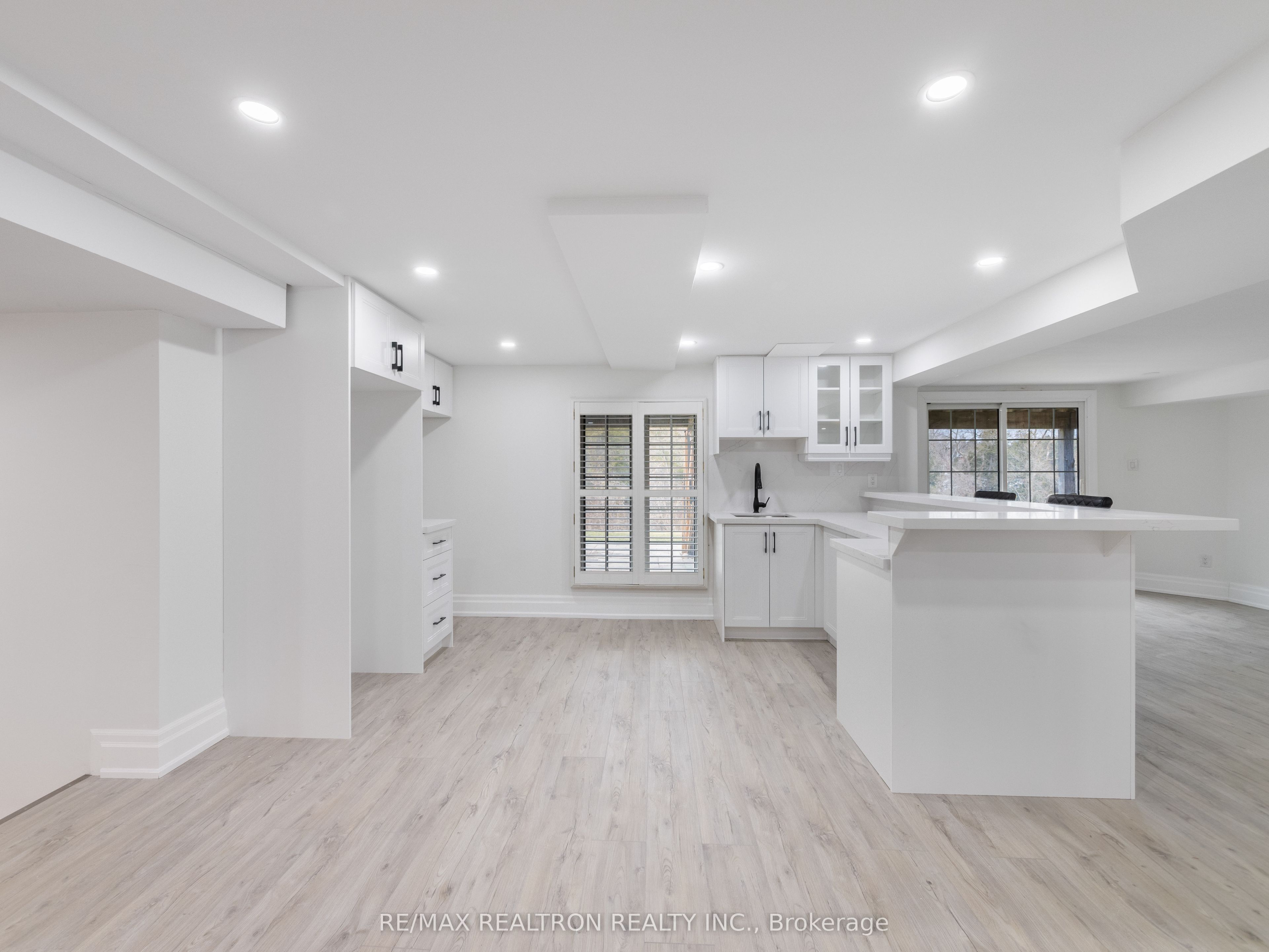 17 Sleepy Hollow Lane Property Photo 33